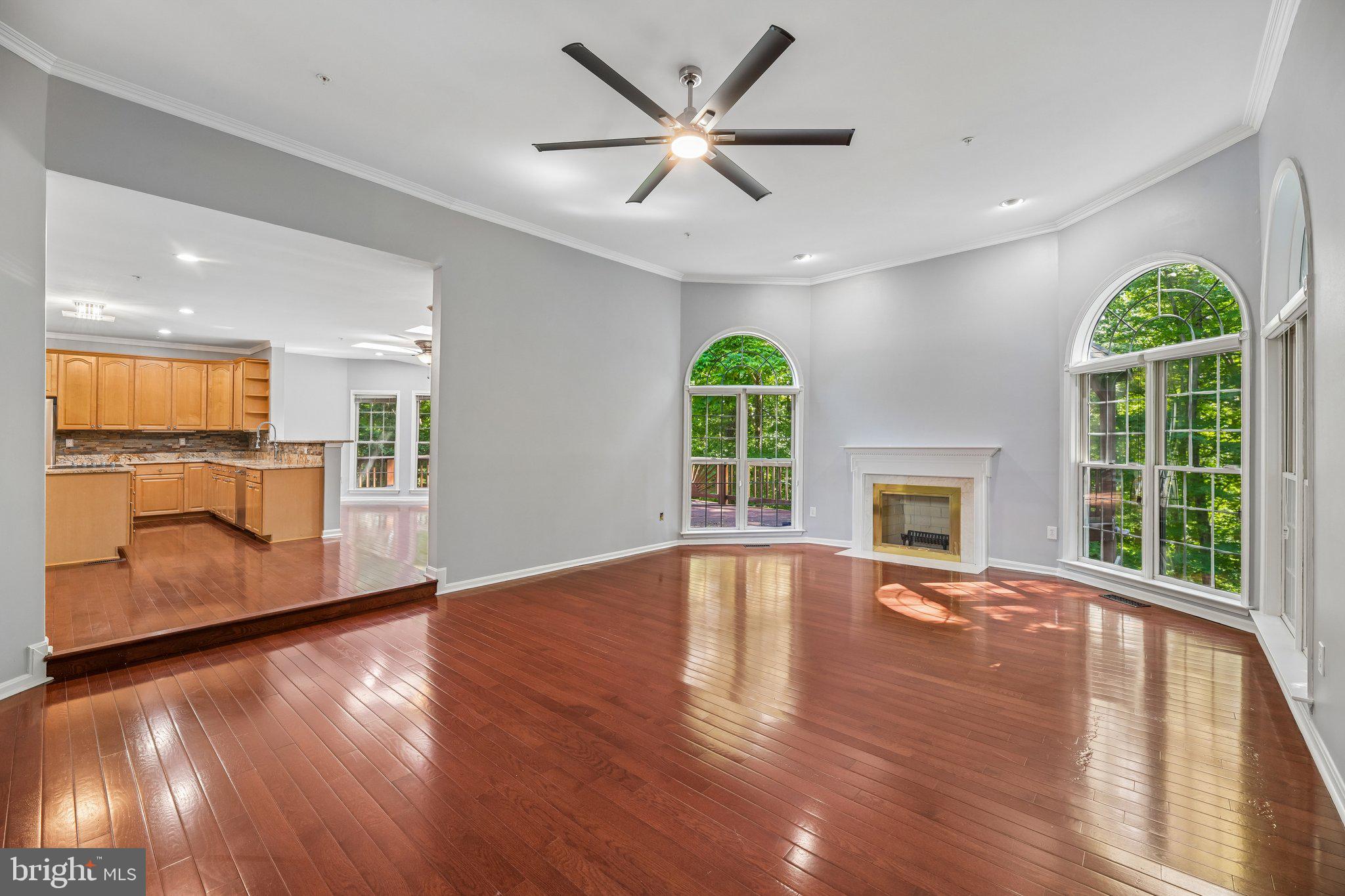 FARMINGTON WOODS - Residential