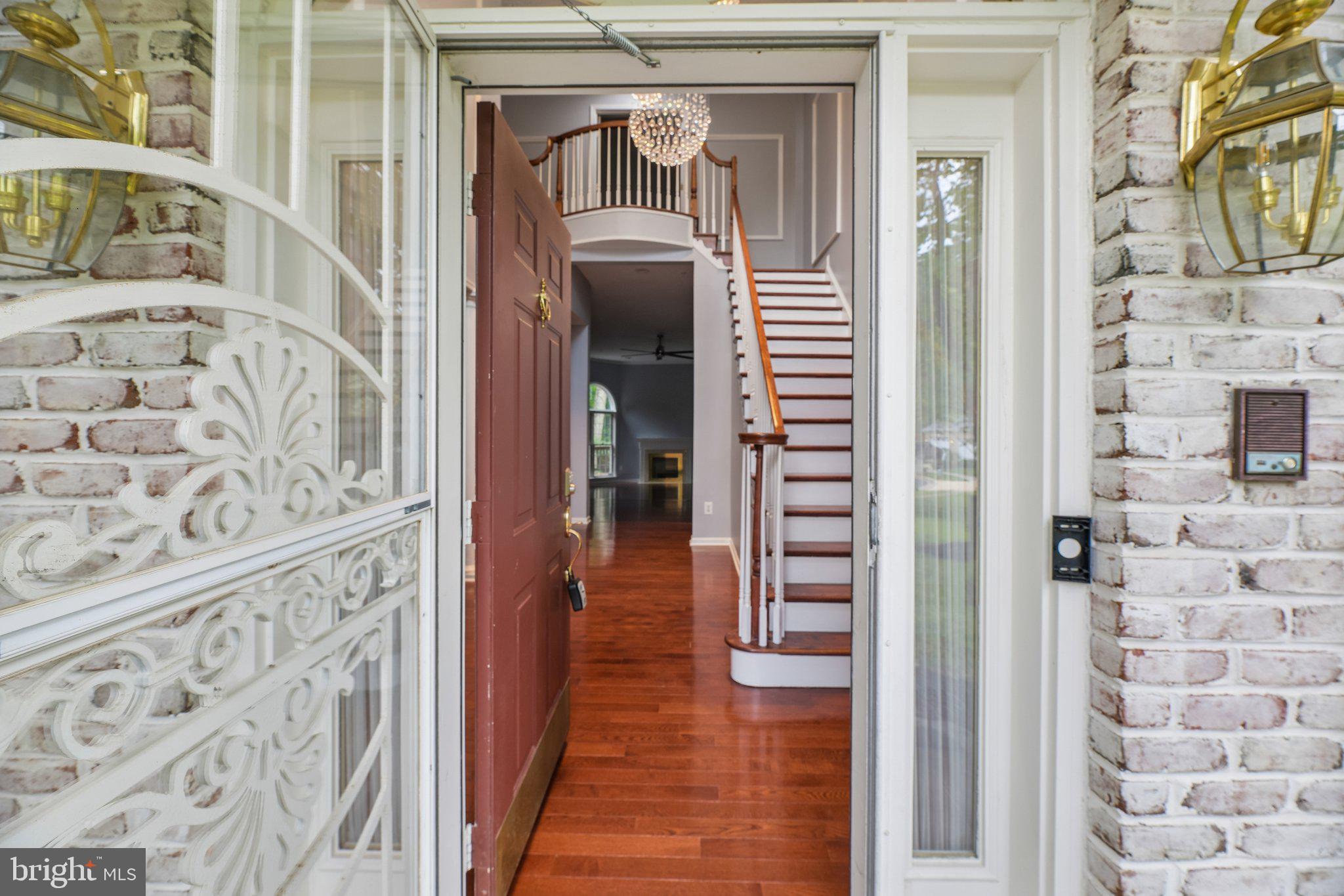 FARMINGTON WOODS - Residential