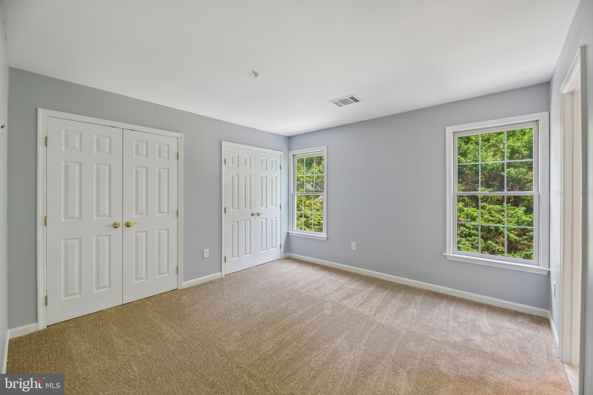 FARMINGTON WOODS - Residential