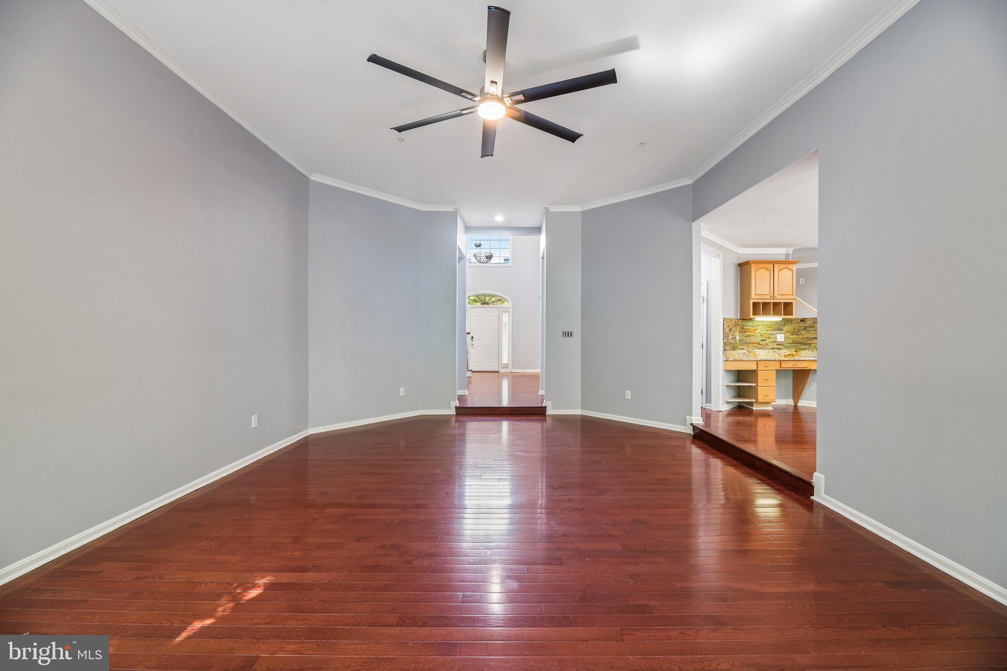 FARMINGTON WOODS - Residential