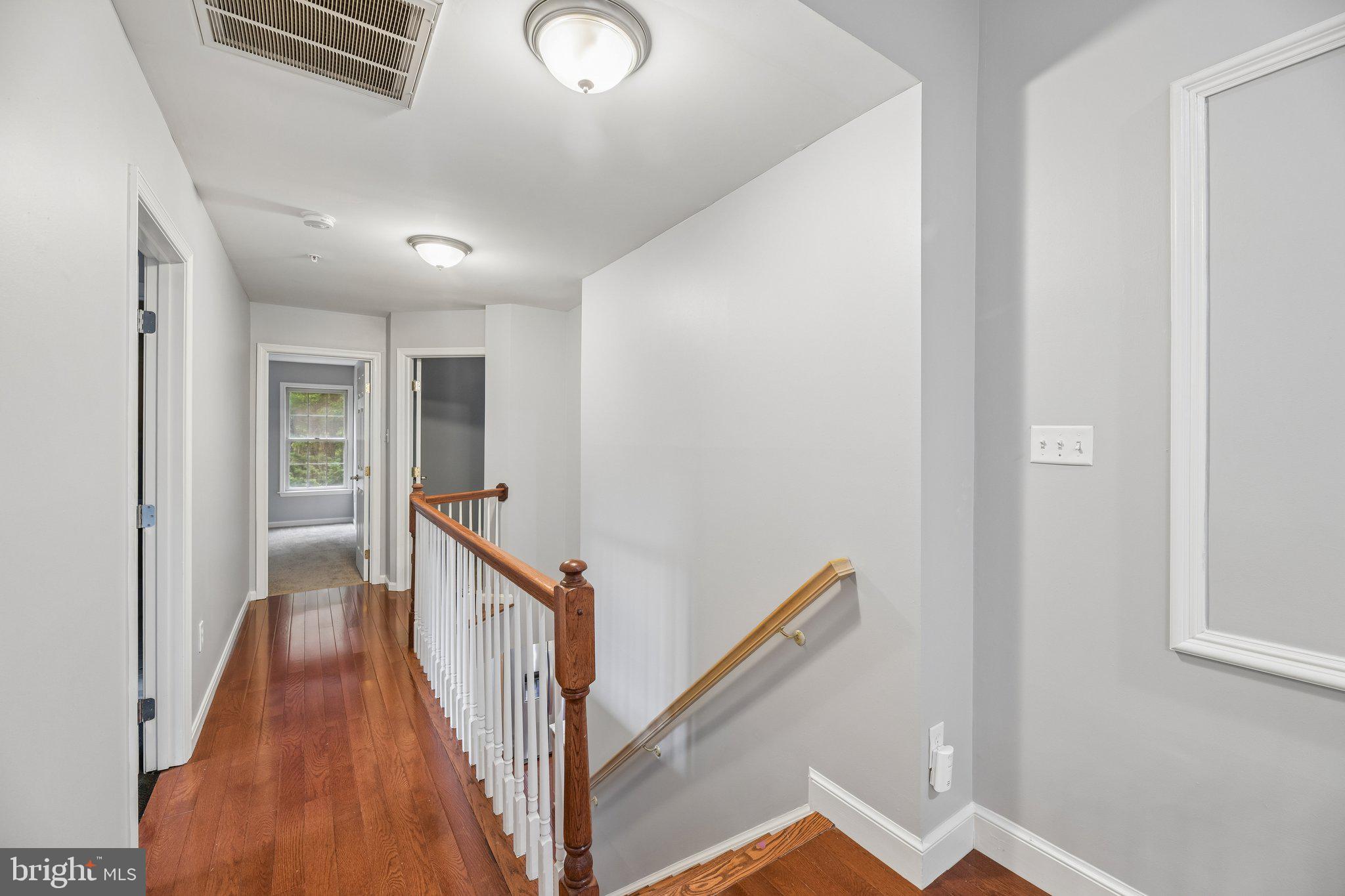 FARMINGTON WOODS - Residential