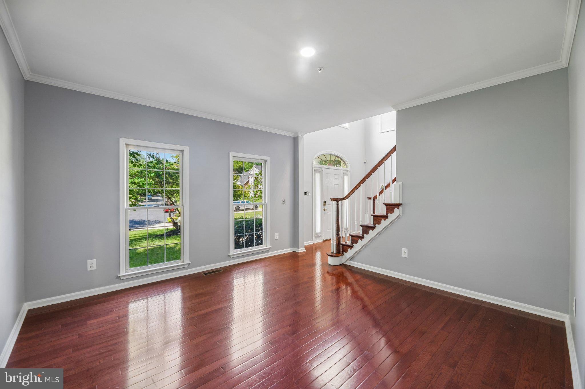 FARMINGTON WOODS - Residential