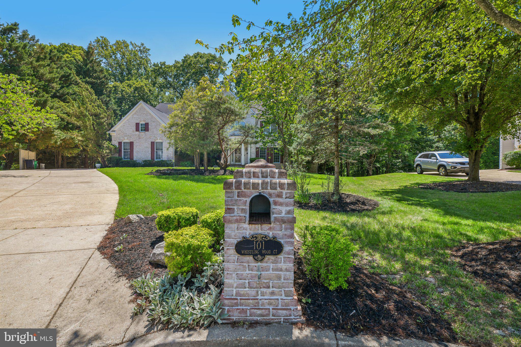 FARMINGTON WOODS - Residential