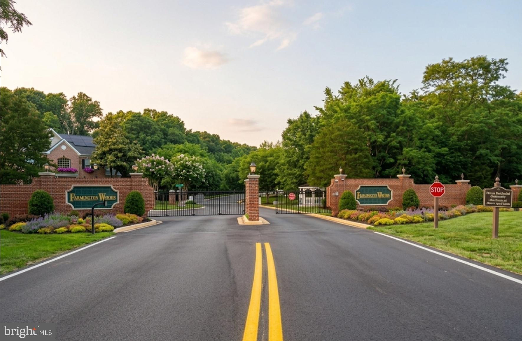 FARMINGTON WOODS - Residential