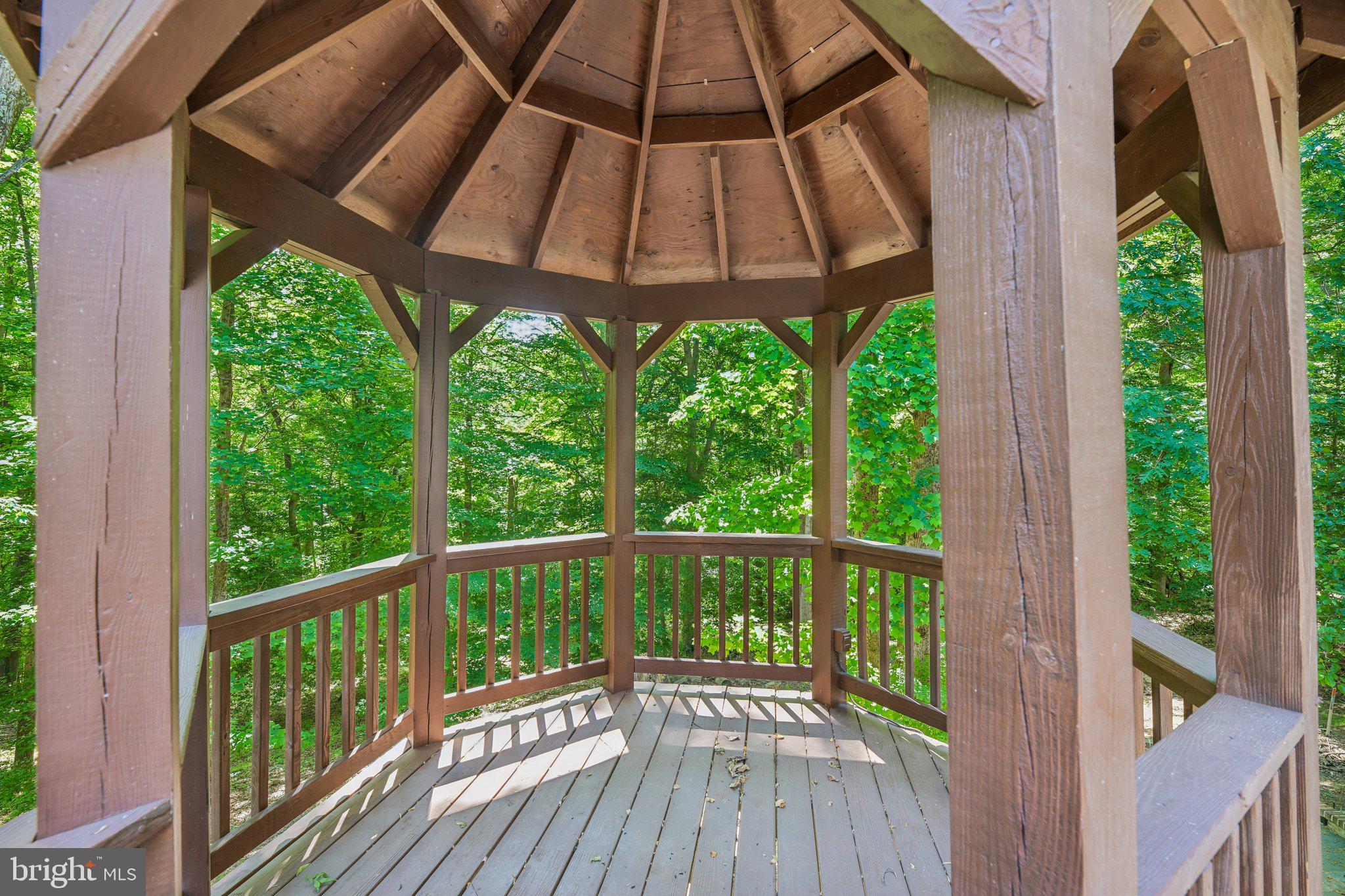 FARMINGTON WOODS - Residential
