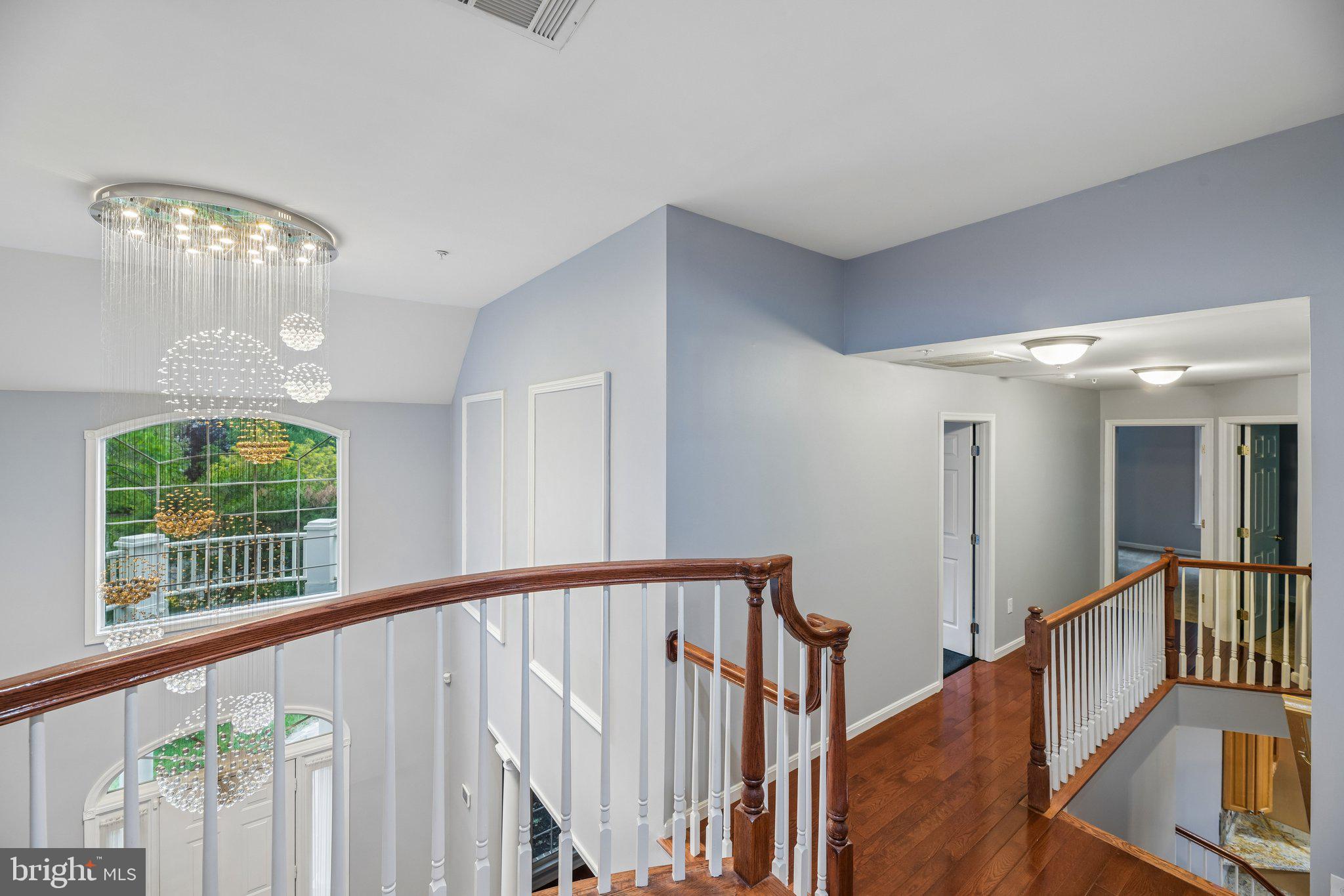 FARMINGTON WOODS - Residential