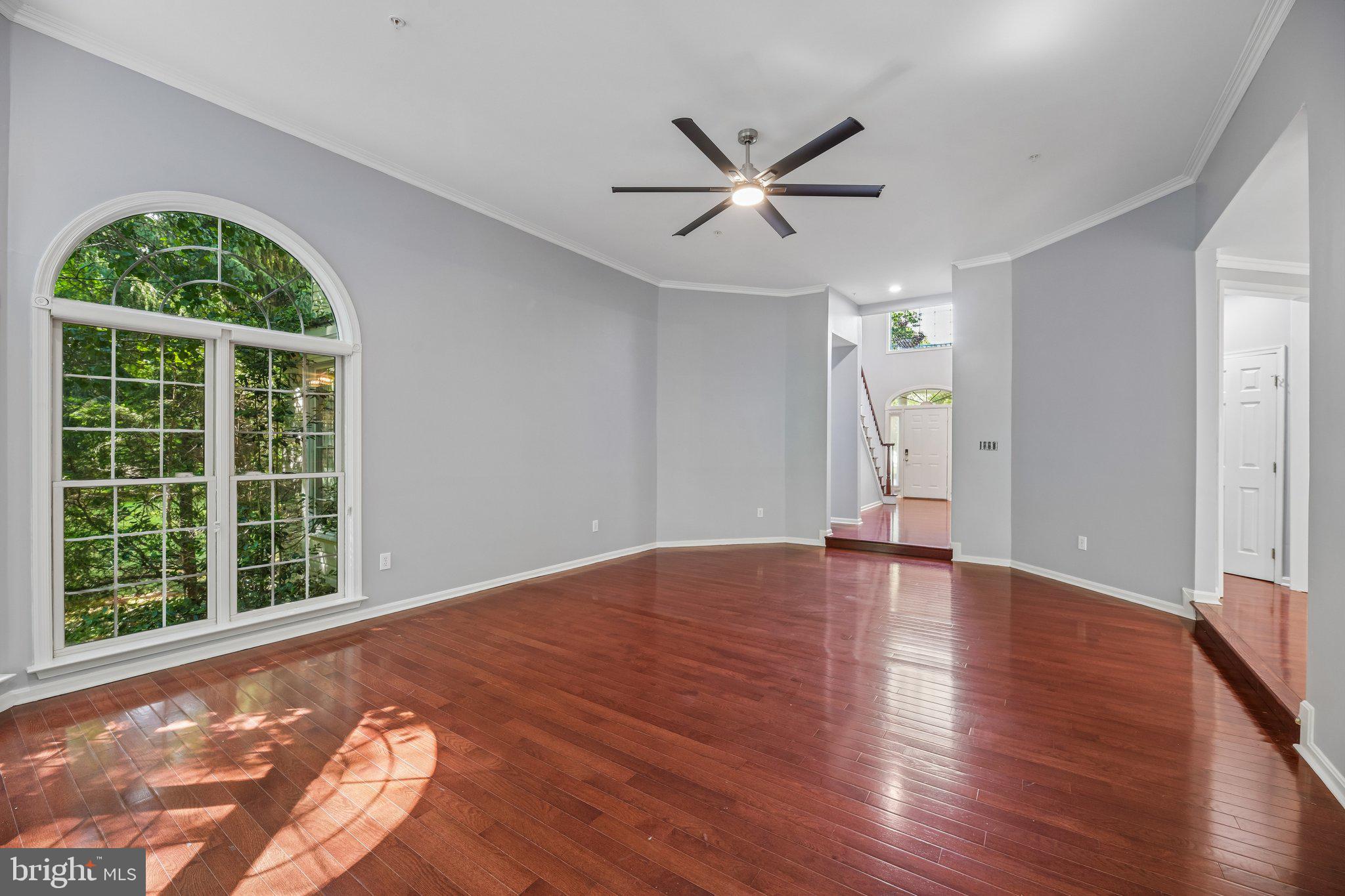 FARMINGTON WOODS - Residential