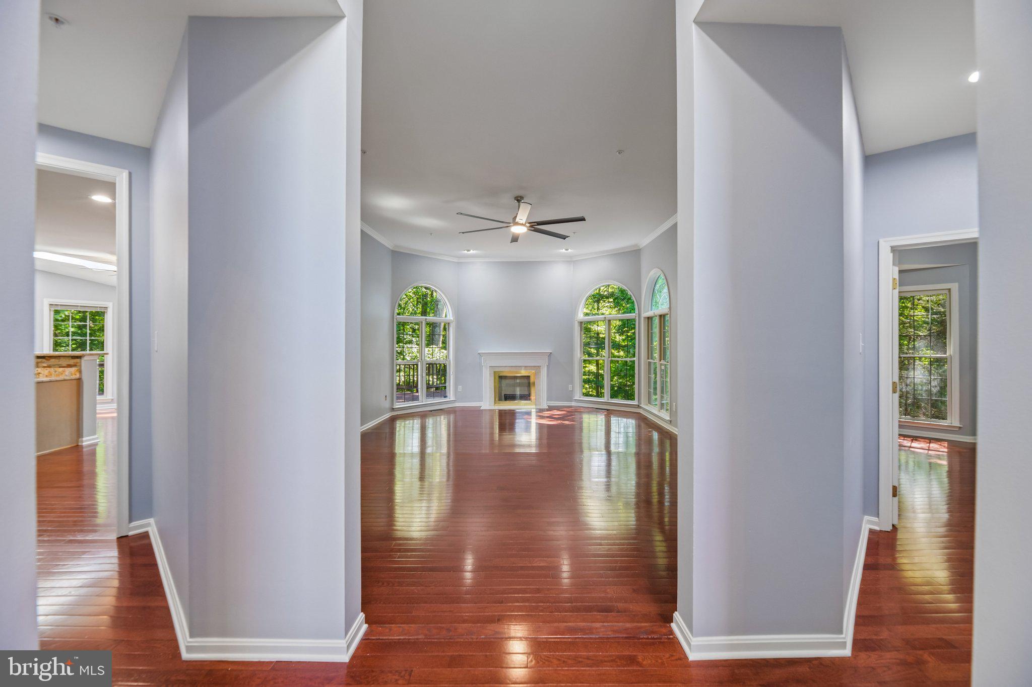 FARMINGTON WOODS - Residential