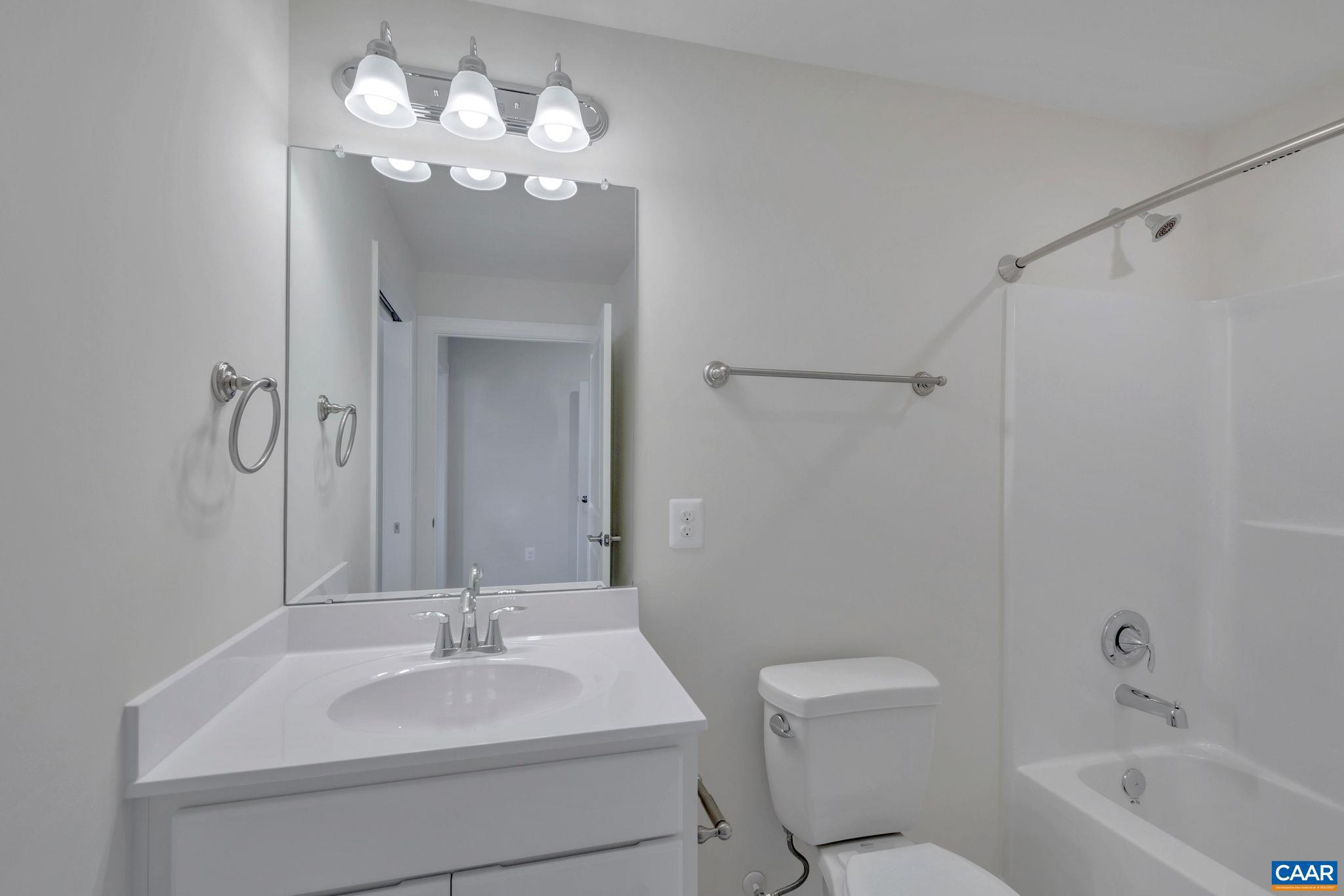 MEADOW BROOK - Residential