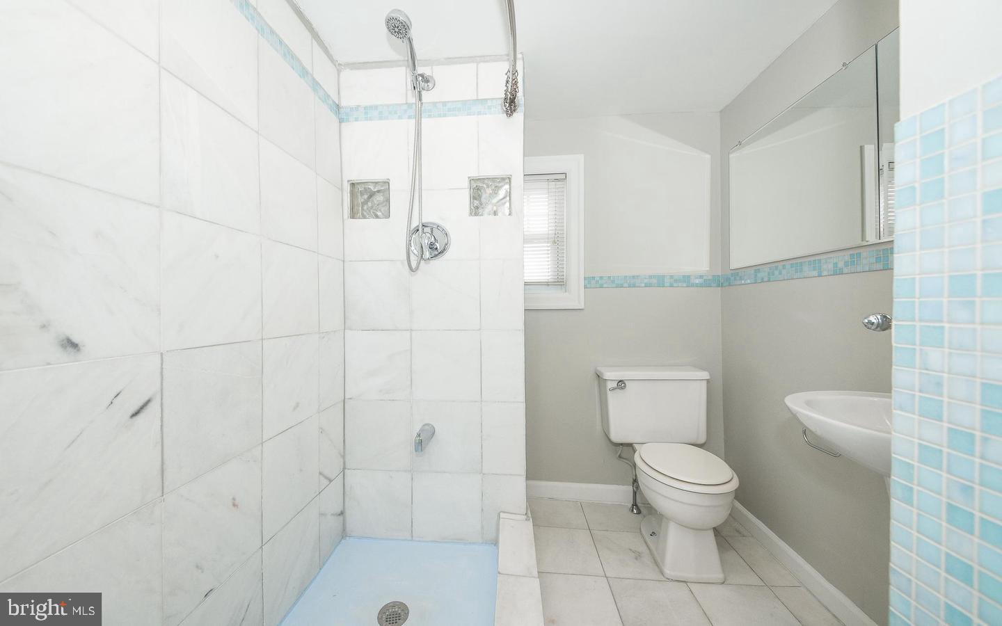 BELLA VISTA - Residential Lease