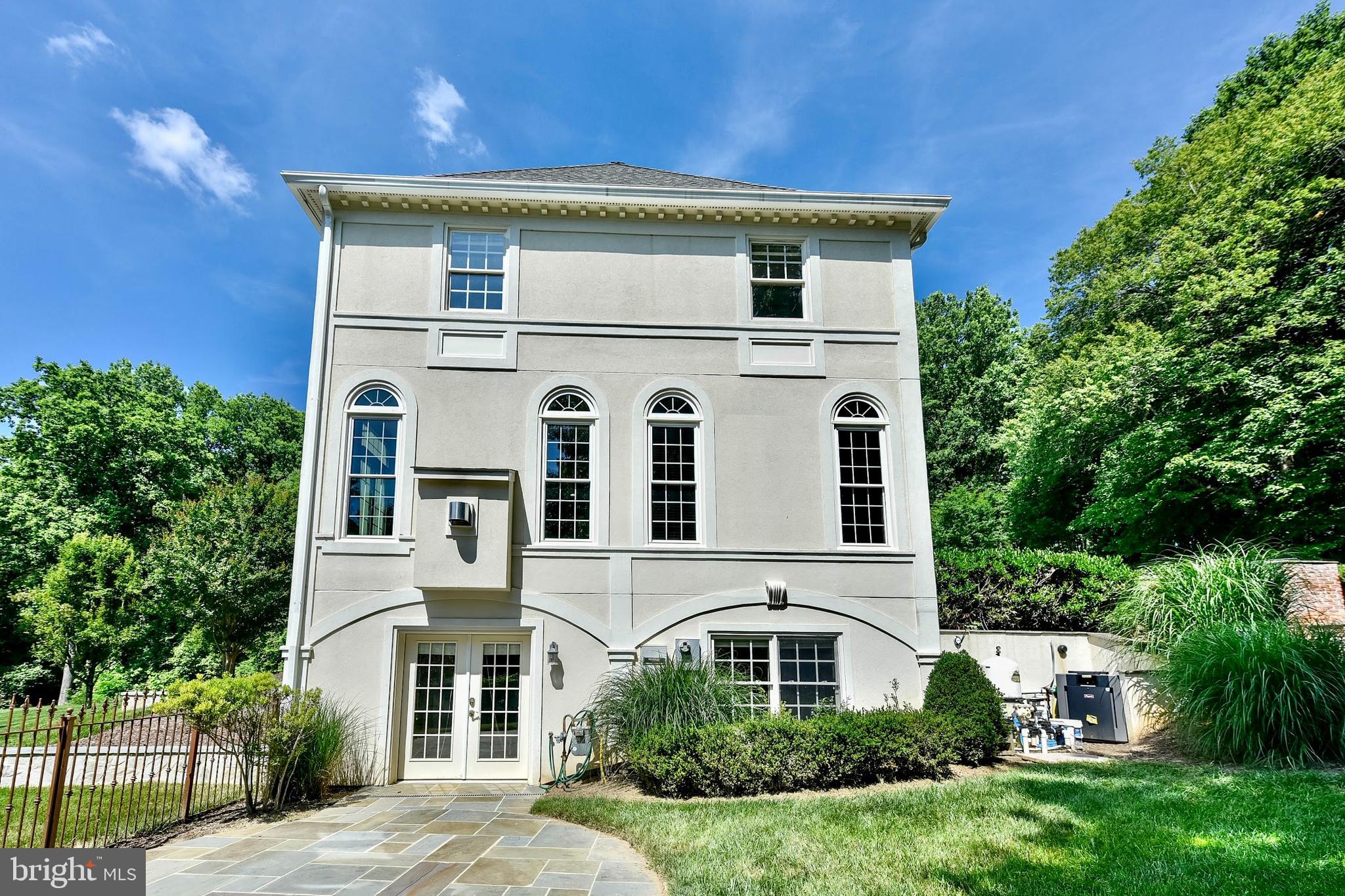 BROWNS MILL FOREST - Residential