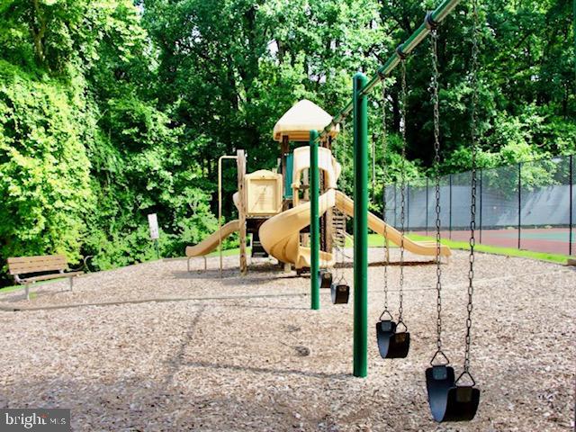 BETHESDA PARK - Residential