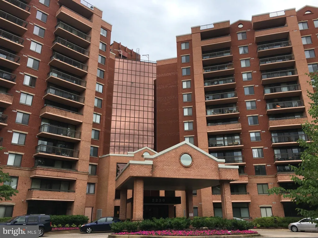 2230 George C Marshall Drive Unit 923, Falls Church, VA 22043