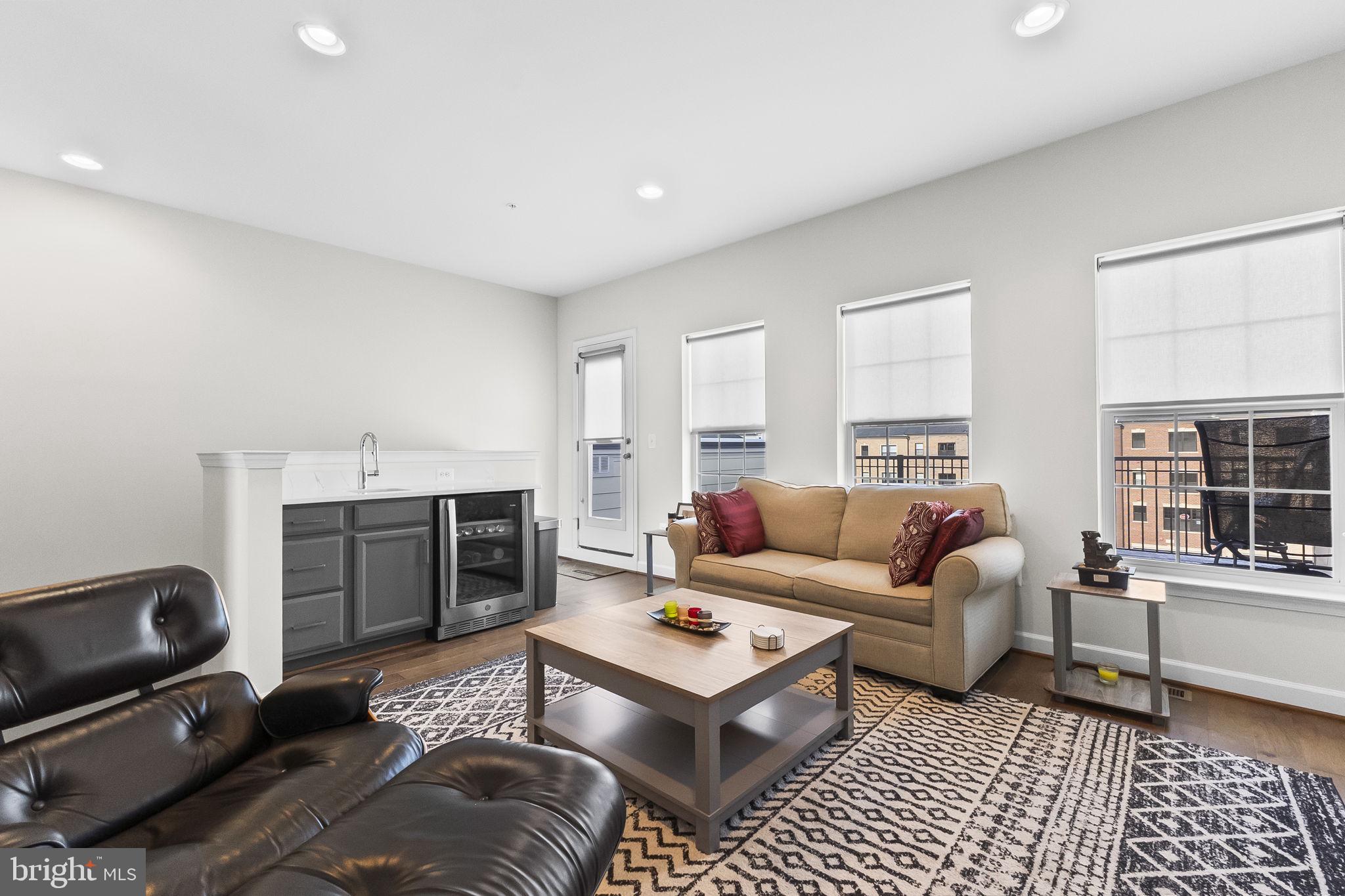 POTOMAC OVERLOOK CONDO - Residential