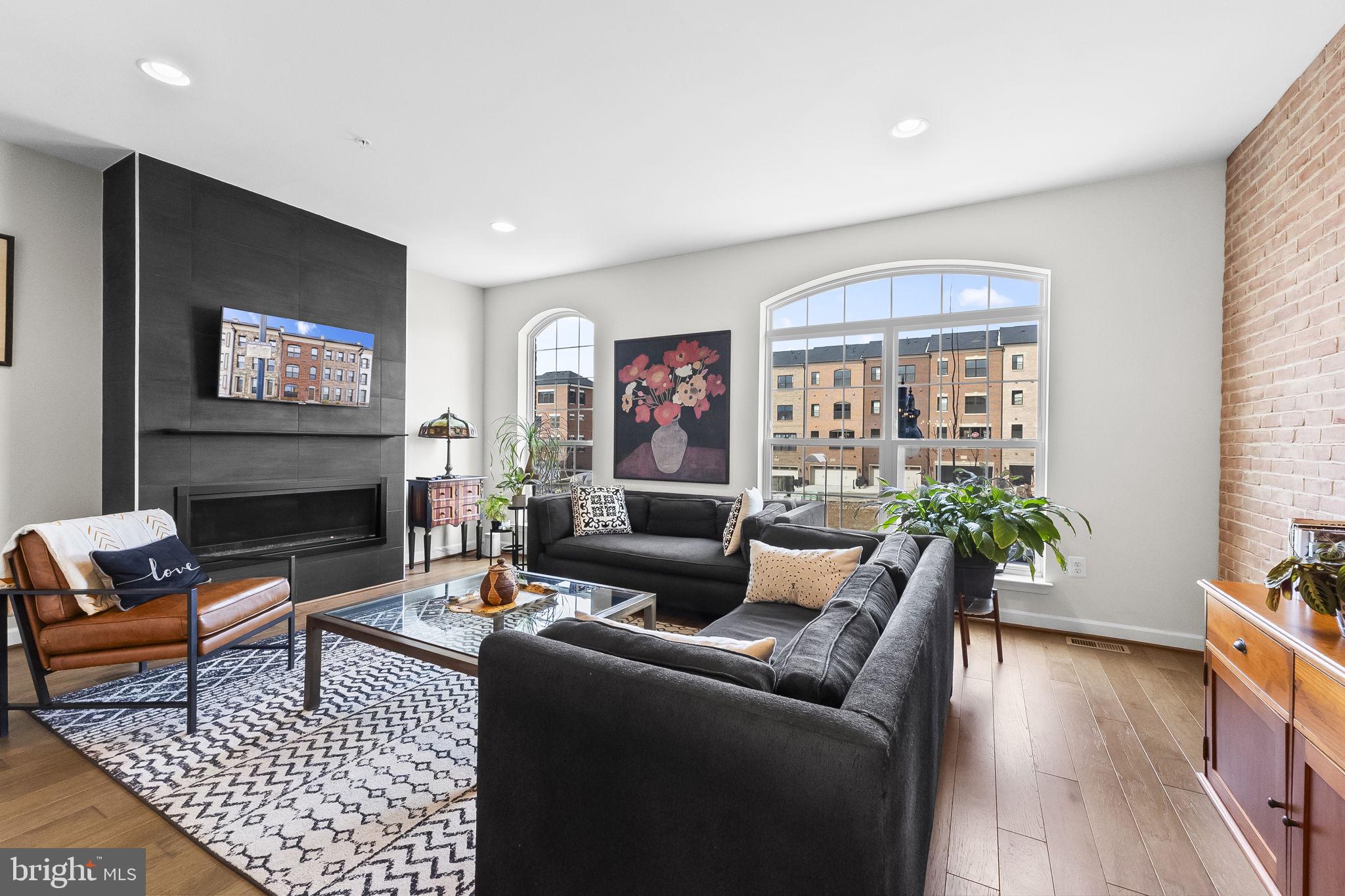 POTOMAC OVERLOOK CONDO - Residential