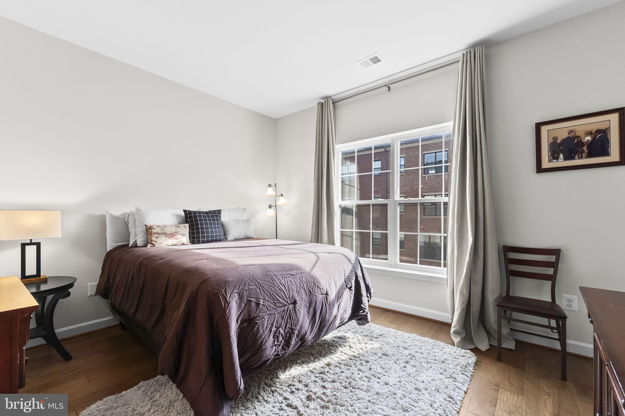 POTOMAC OVERLOOK CONDO - Residential