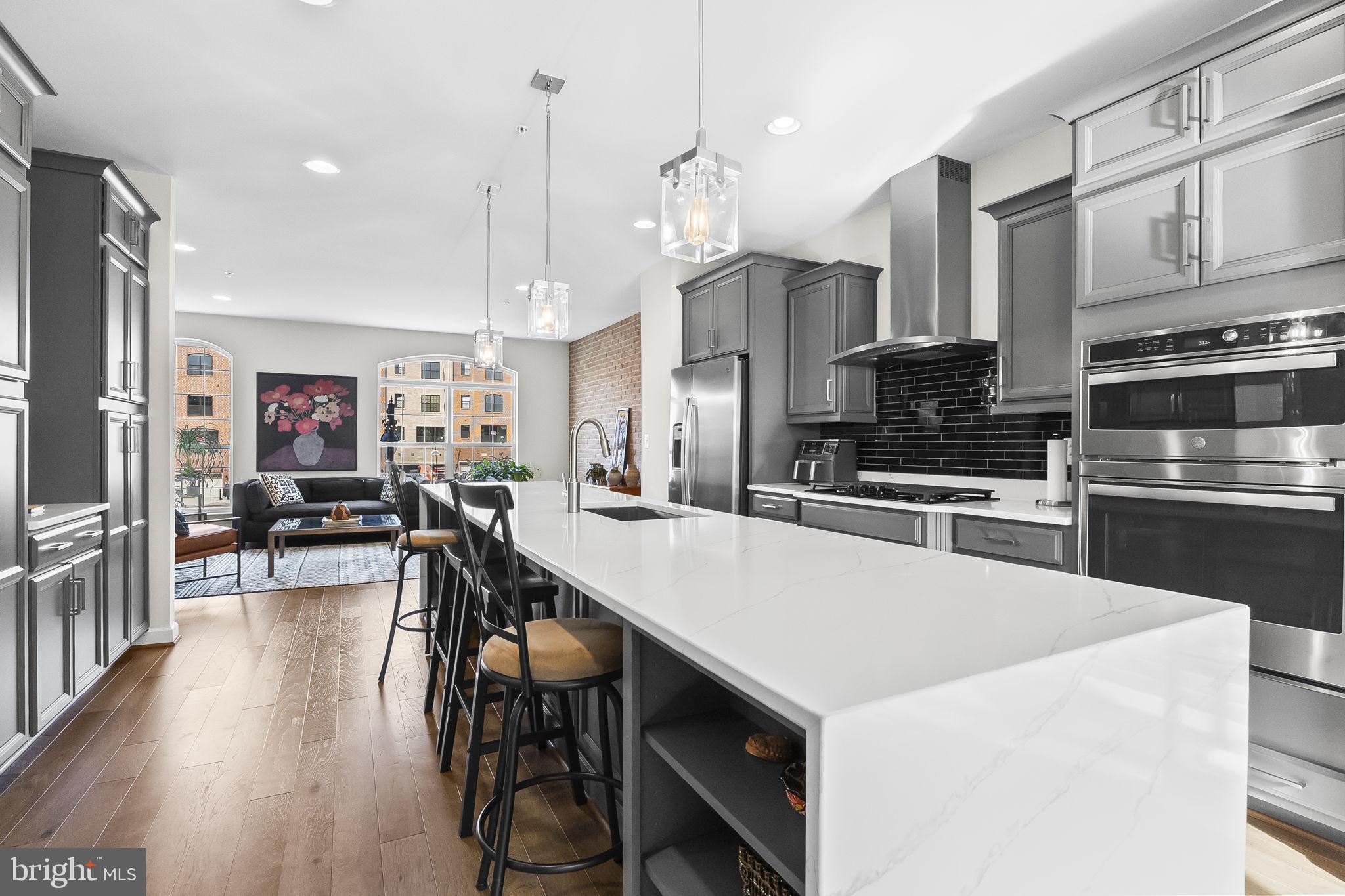 POTOMAC OVERLOOK CONDO - Residential