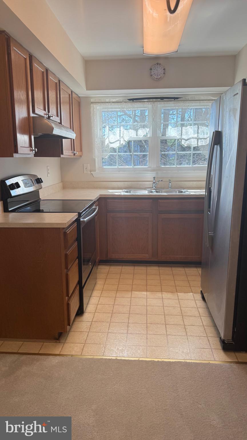 NEW PROVIDENCE VILLAGE - Residential Lease