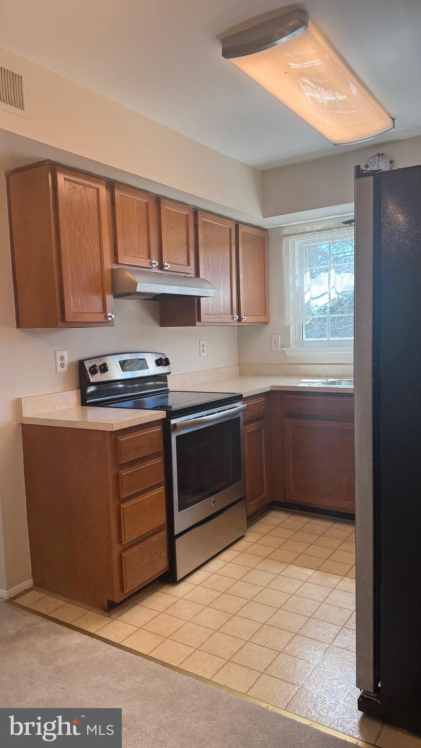 NEW PROVIDENCE VILLAGE - Residential Lease