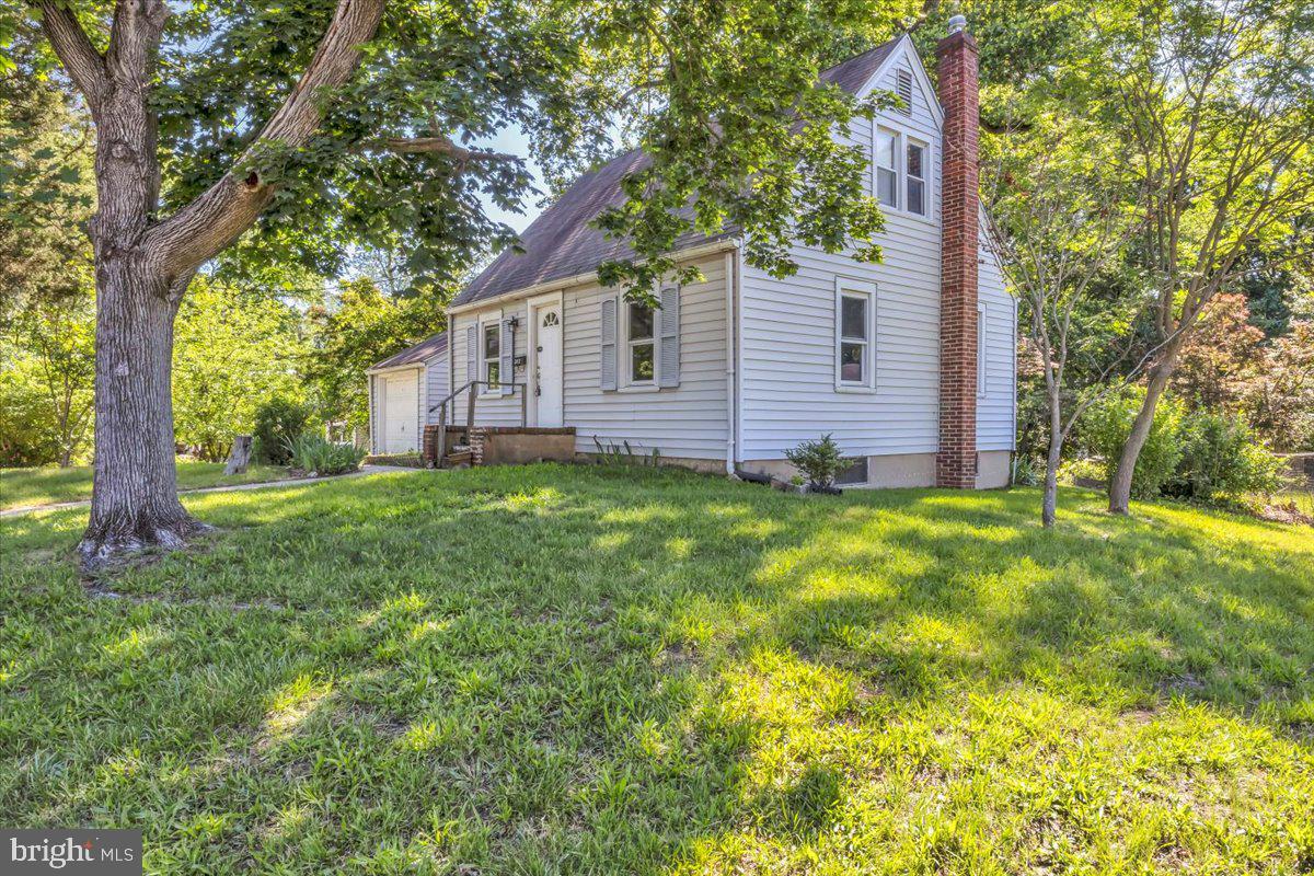 202 BURHOLME AVENUE