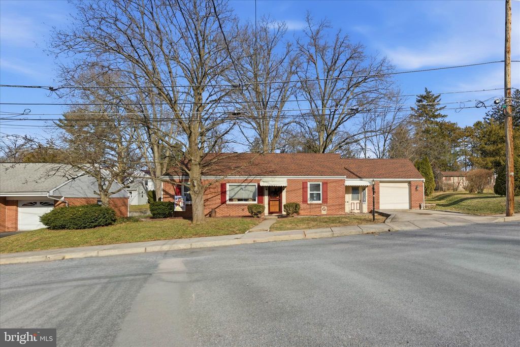 Photo of 124 Spruce Street, EPHRATA, PA 17522 (MLS # PALA2081048)