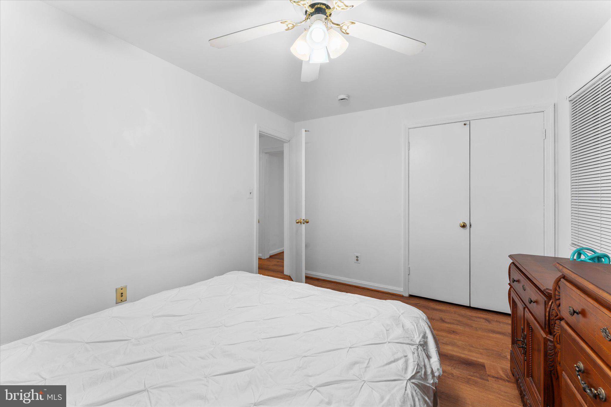 DONNA LEE GARDENS - Residential