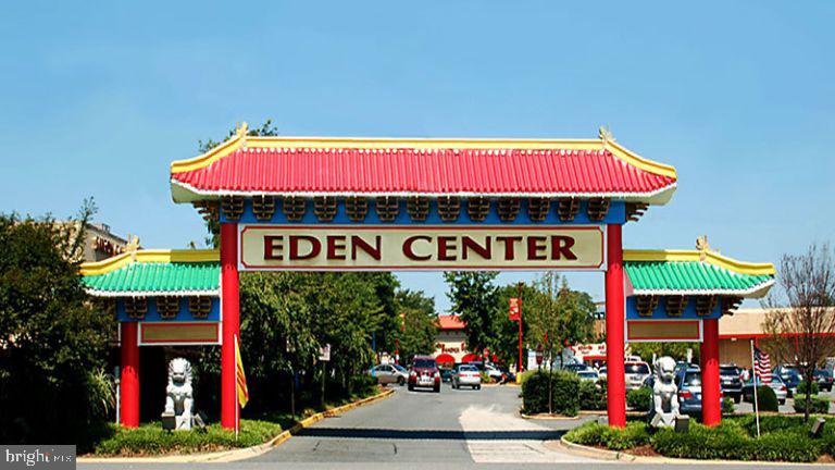 DONNA LEE GARDENS - Residential