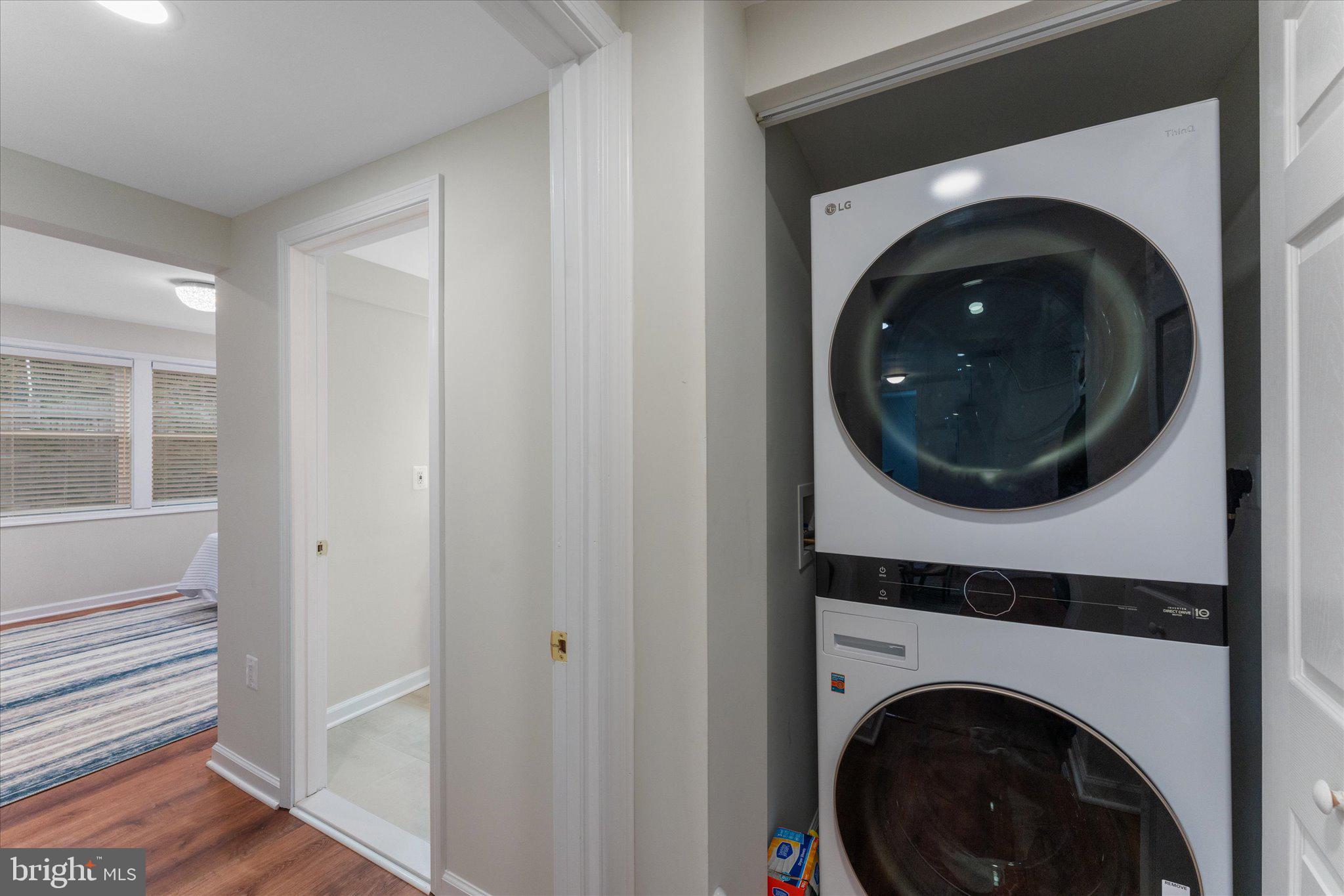 DONNA LEE GARDENS - Residential