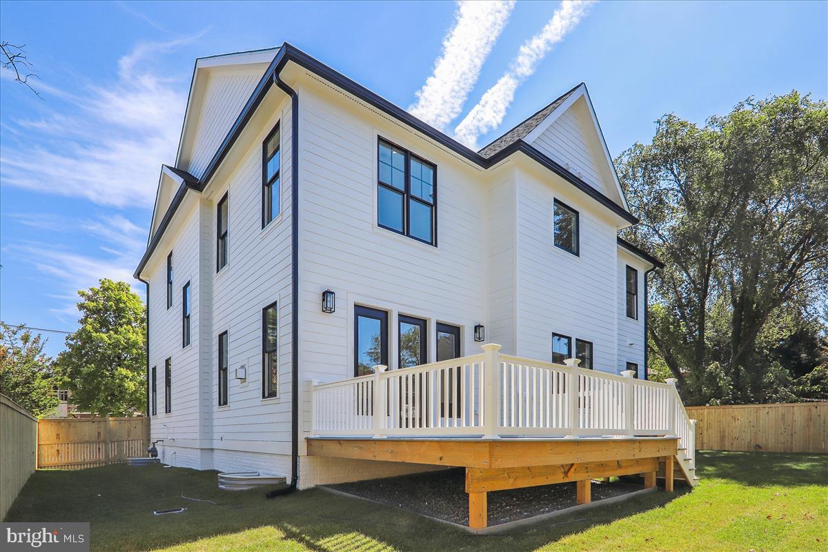 GEORGETOWN VILLAGE - Residential