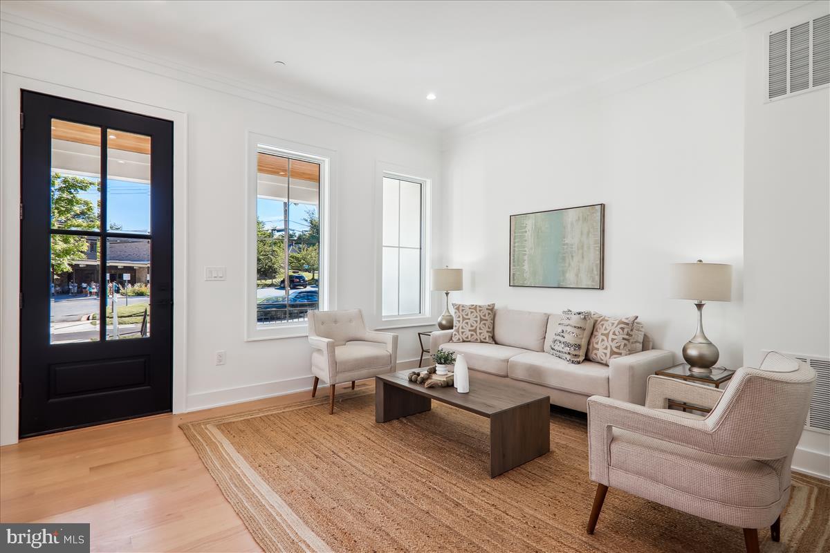 GEORGETOWN VILLAGE - Residential