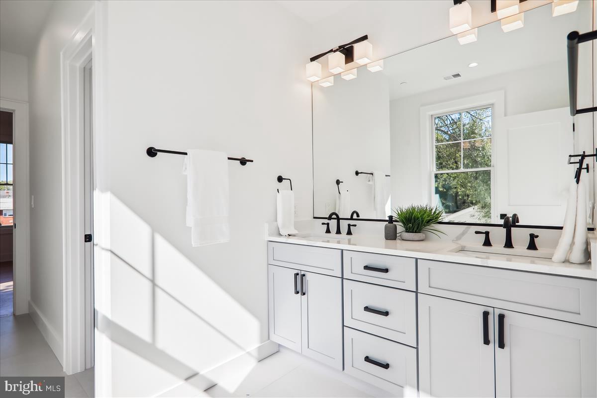 GEORGETOWN VILLAGE - Residential