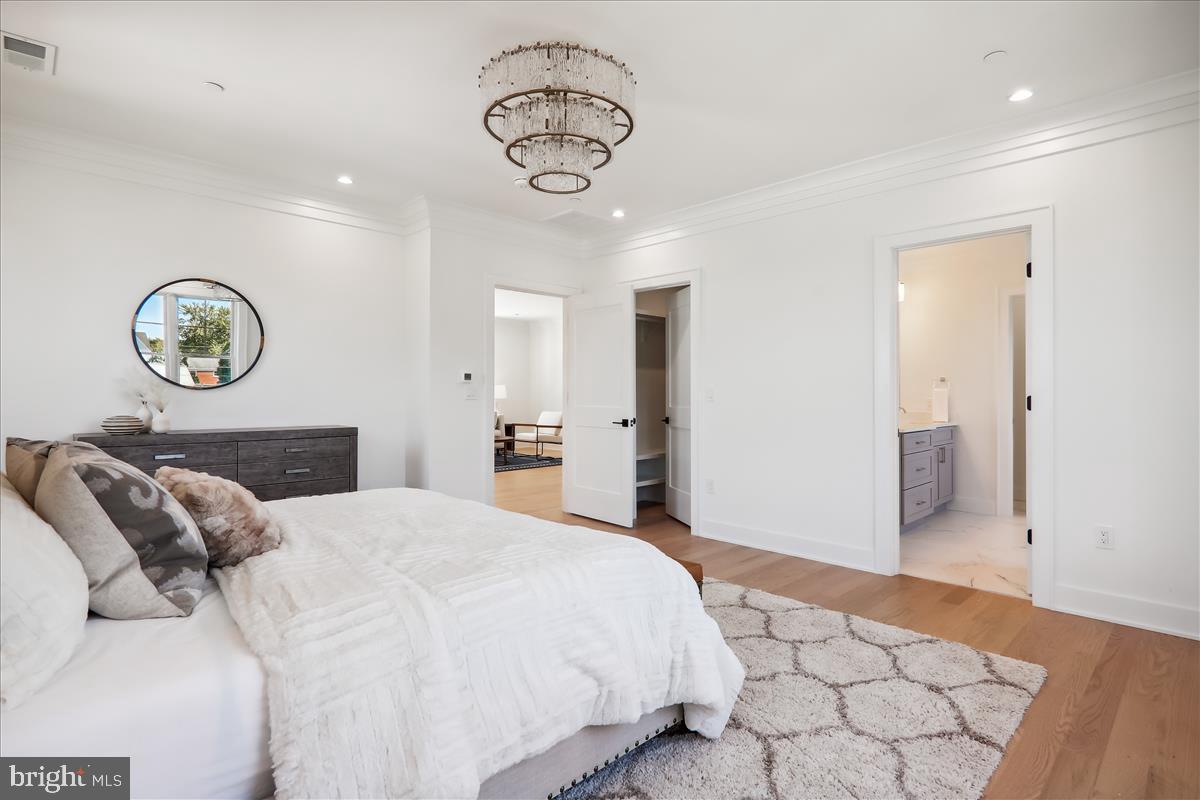 GEORGETOWN VILLAGE - Residential