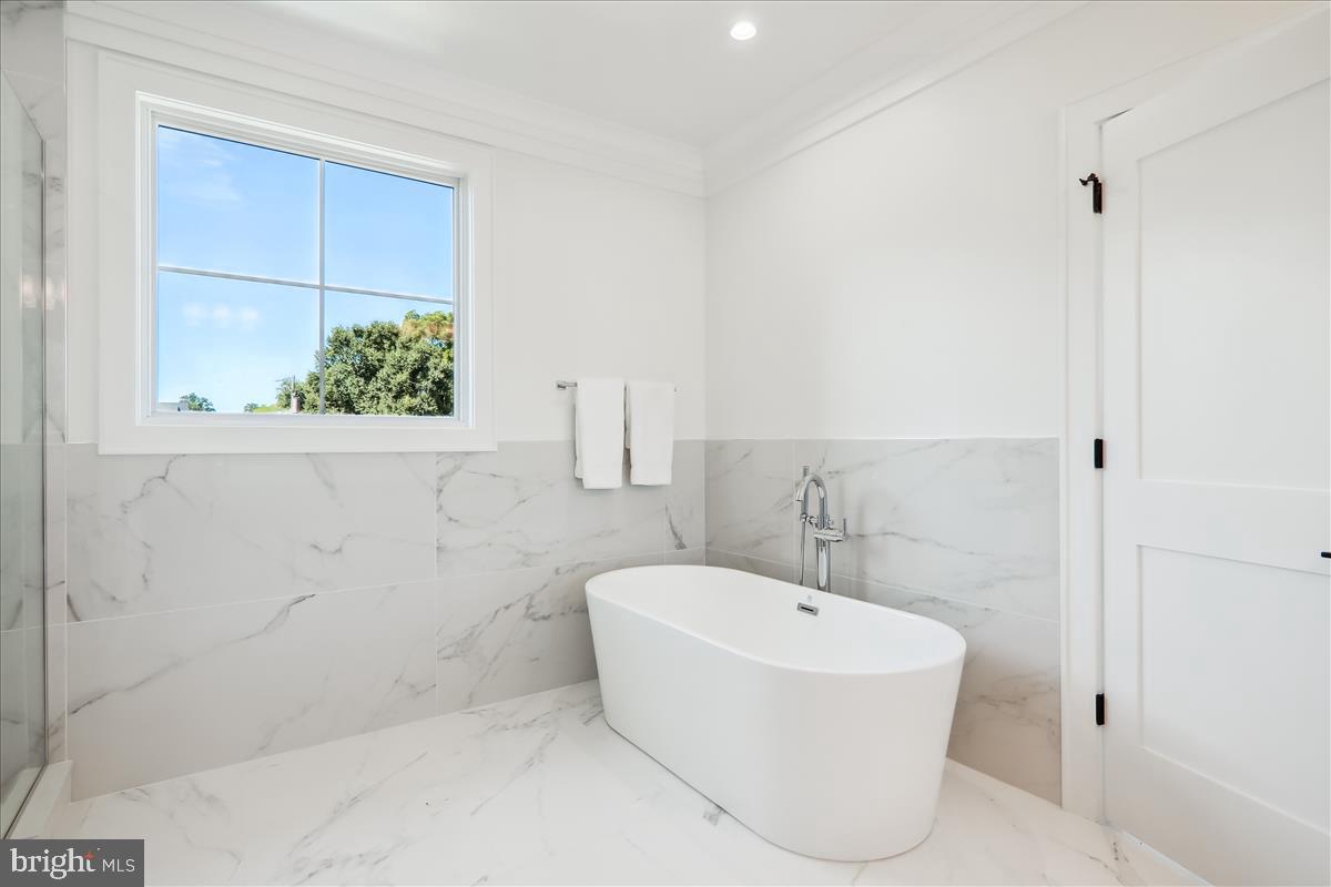 GEORGETOWN VILLAGE - Residential