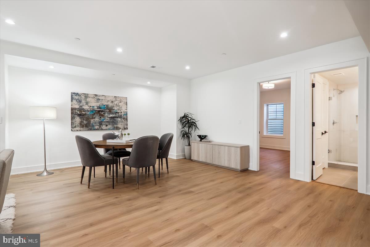 GEORGETOWN VILLAGE - Residential