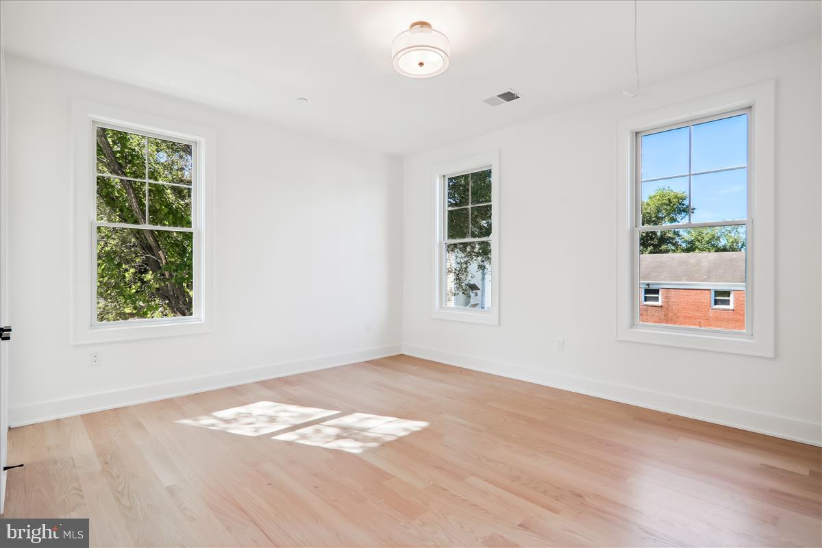 GEORGETOWN VILLAGE - Residential