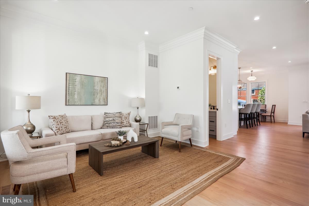 GEORGETOWN VILLAGE - Residential