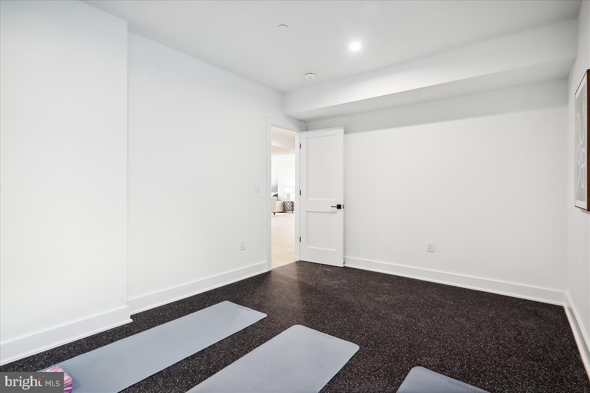 GEORGETOWN VILLAGE - Residential