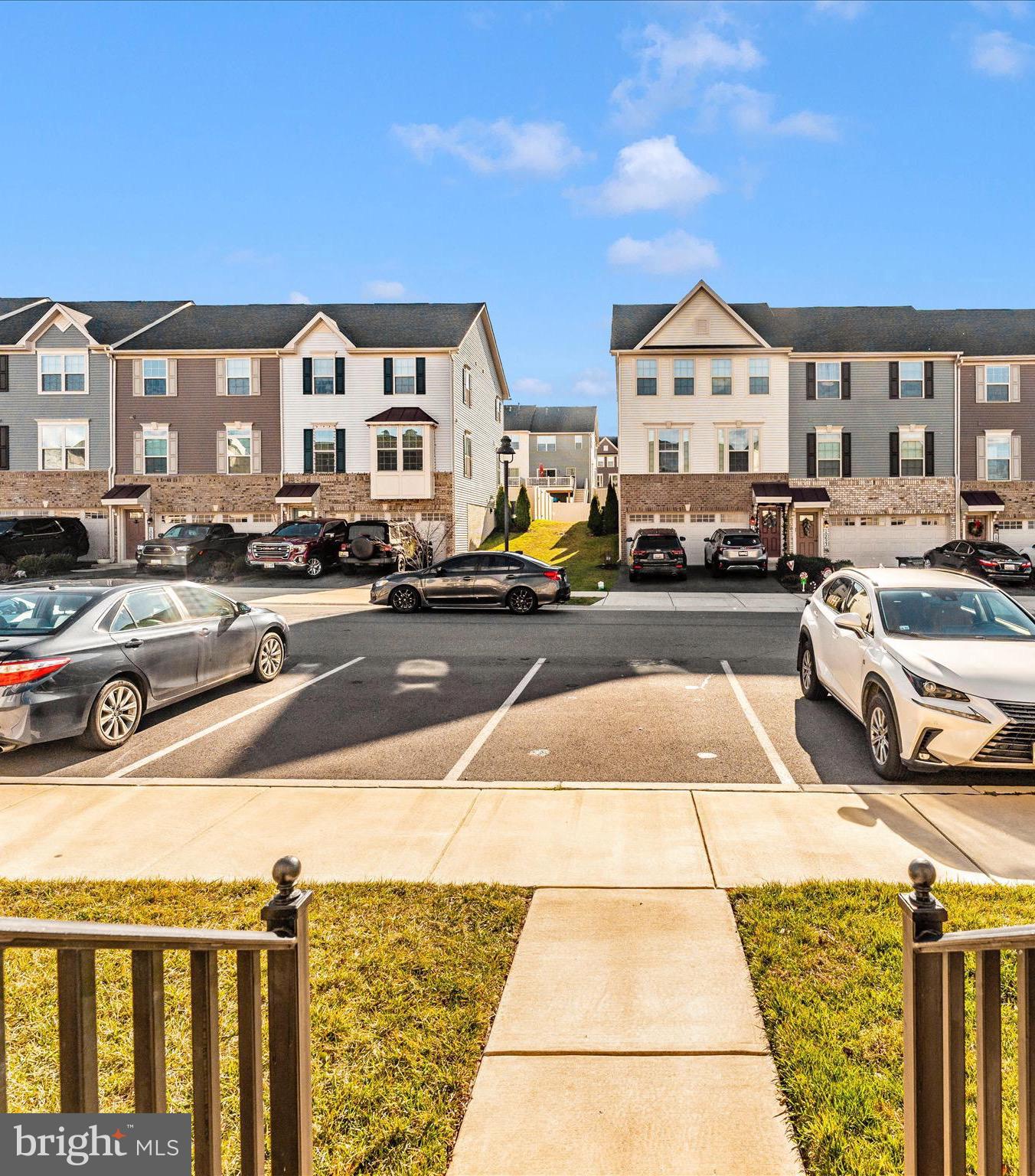 LAKE LINGANORE - Residential