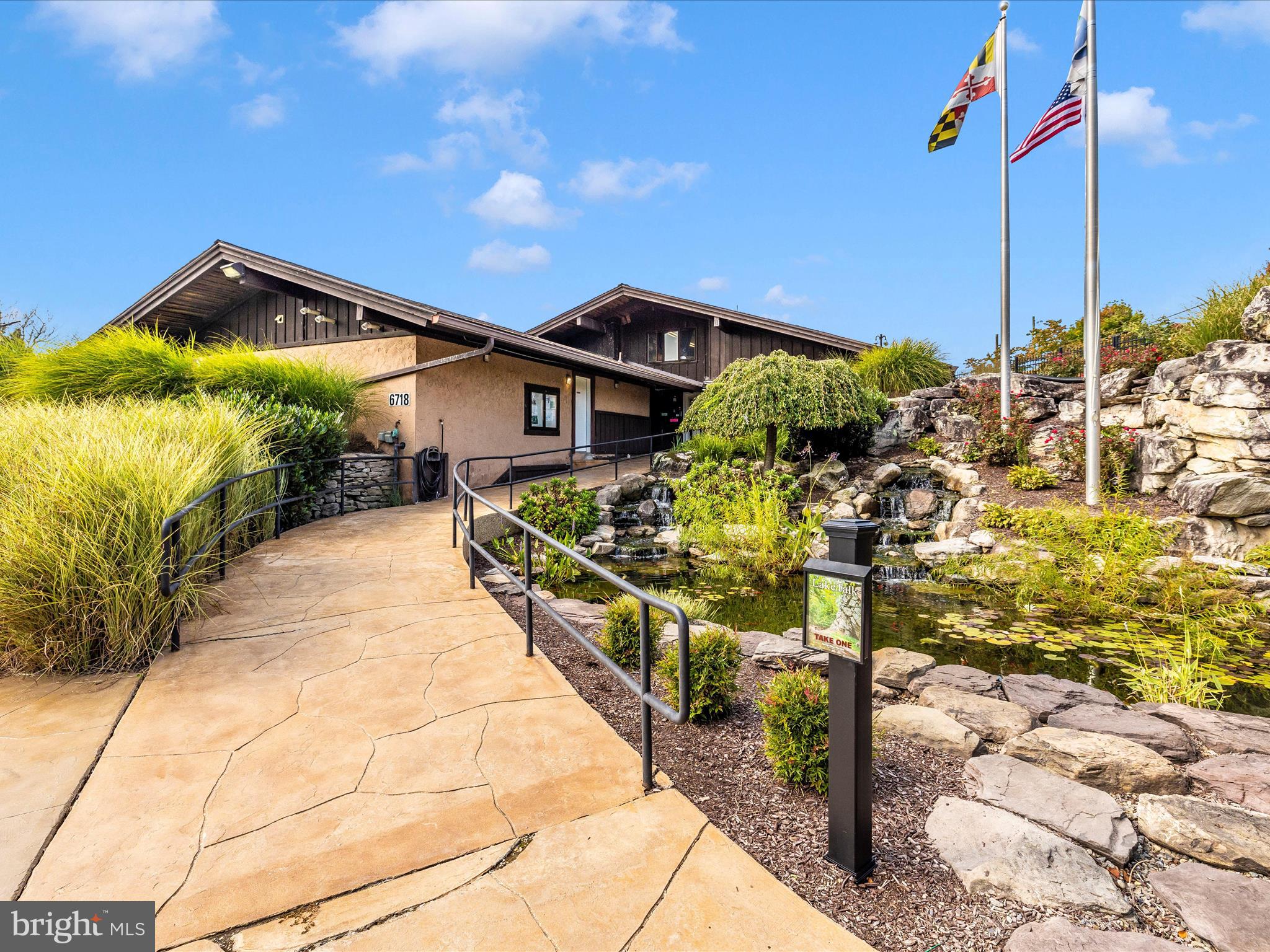 LAKE LINGANORE - Residential