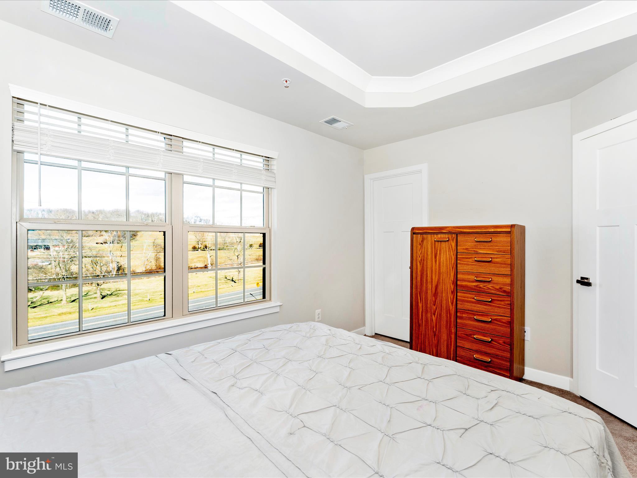 LAKE LINGANORE - Residential