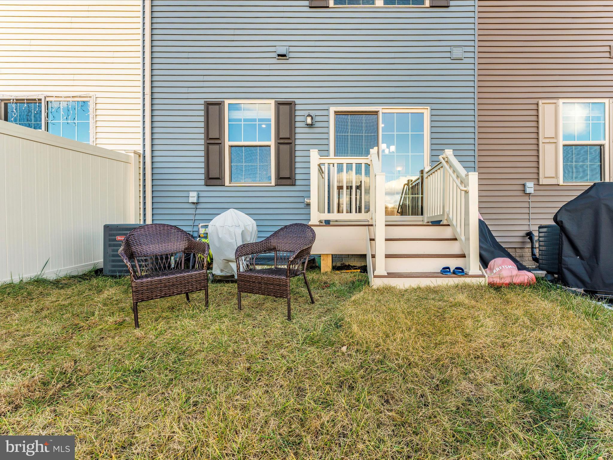 LAKE LINGANORE - Residential