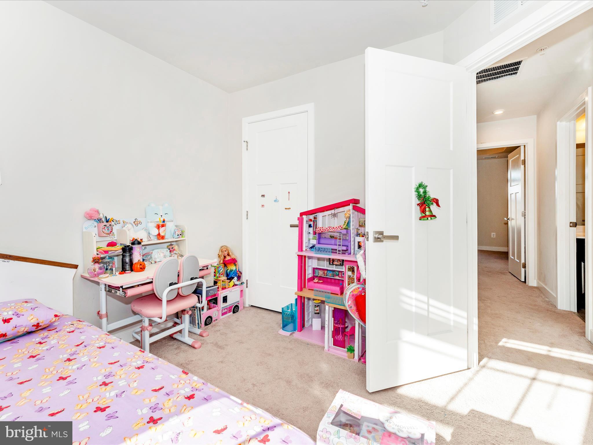 LAKE LINGANORE - Residential