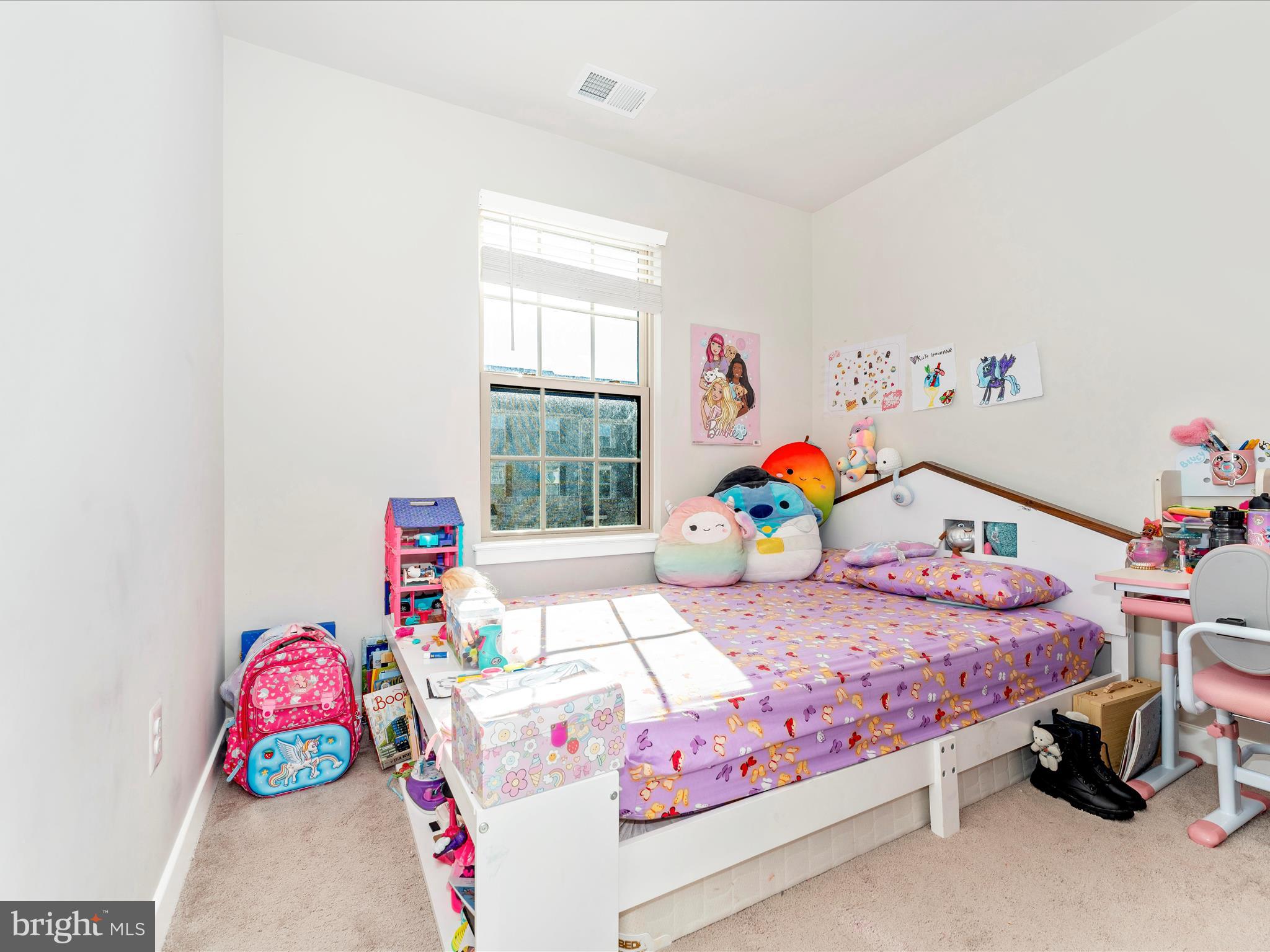 LAKE LINGANORE - Residential