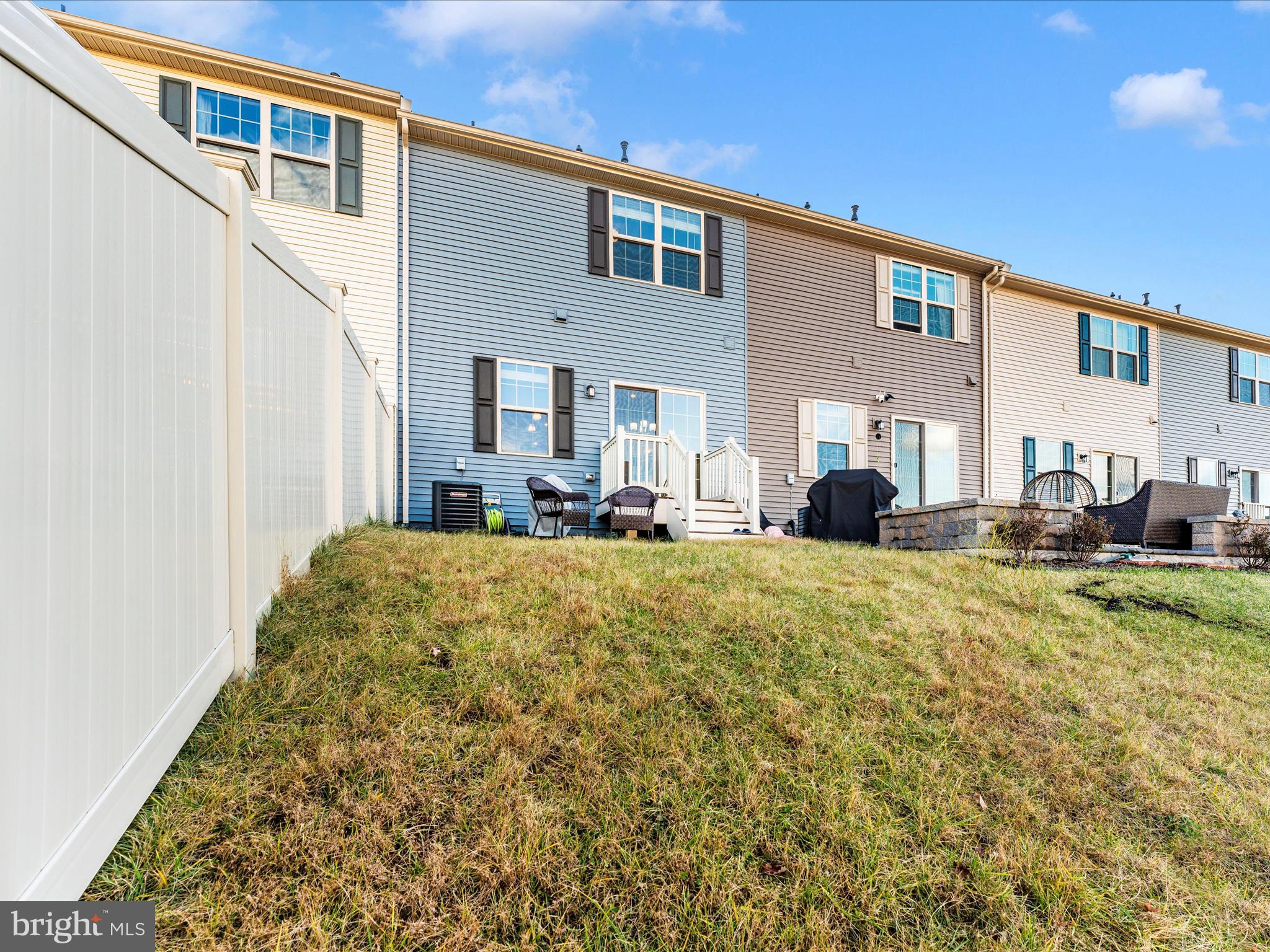 LAKE LINGANORE - Residential