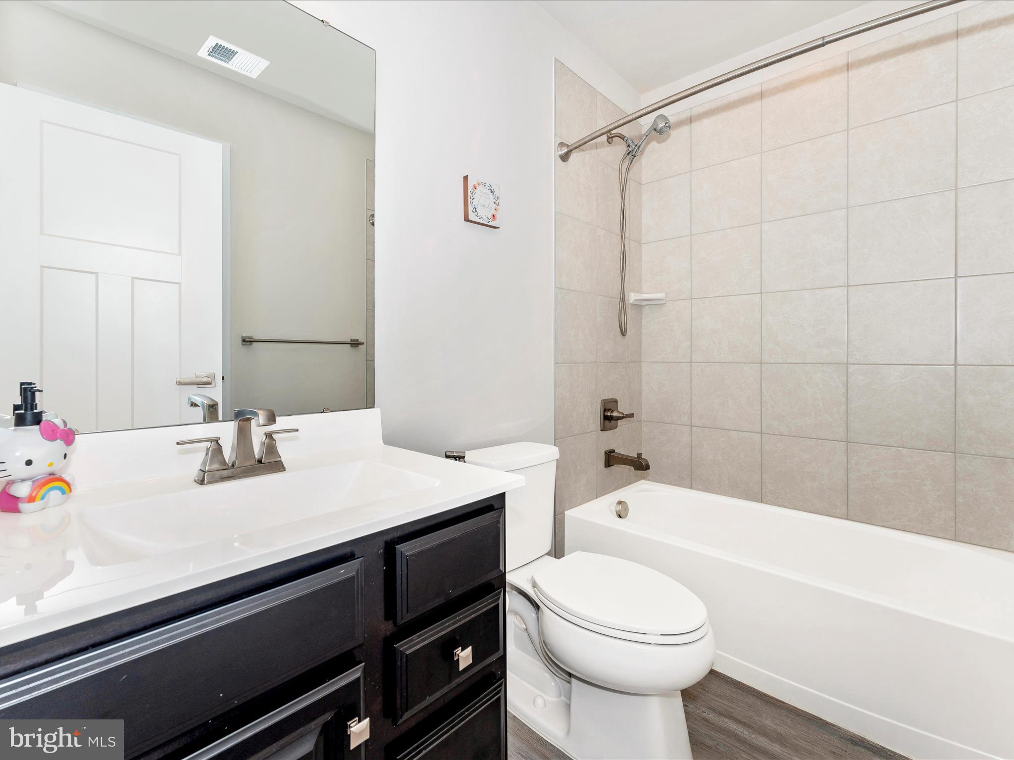 LAKE LINGANORE - Residential