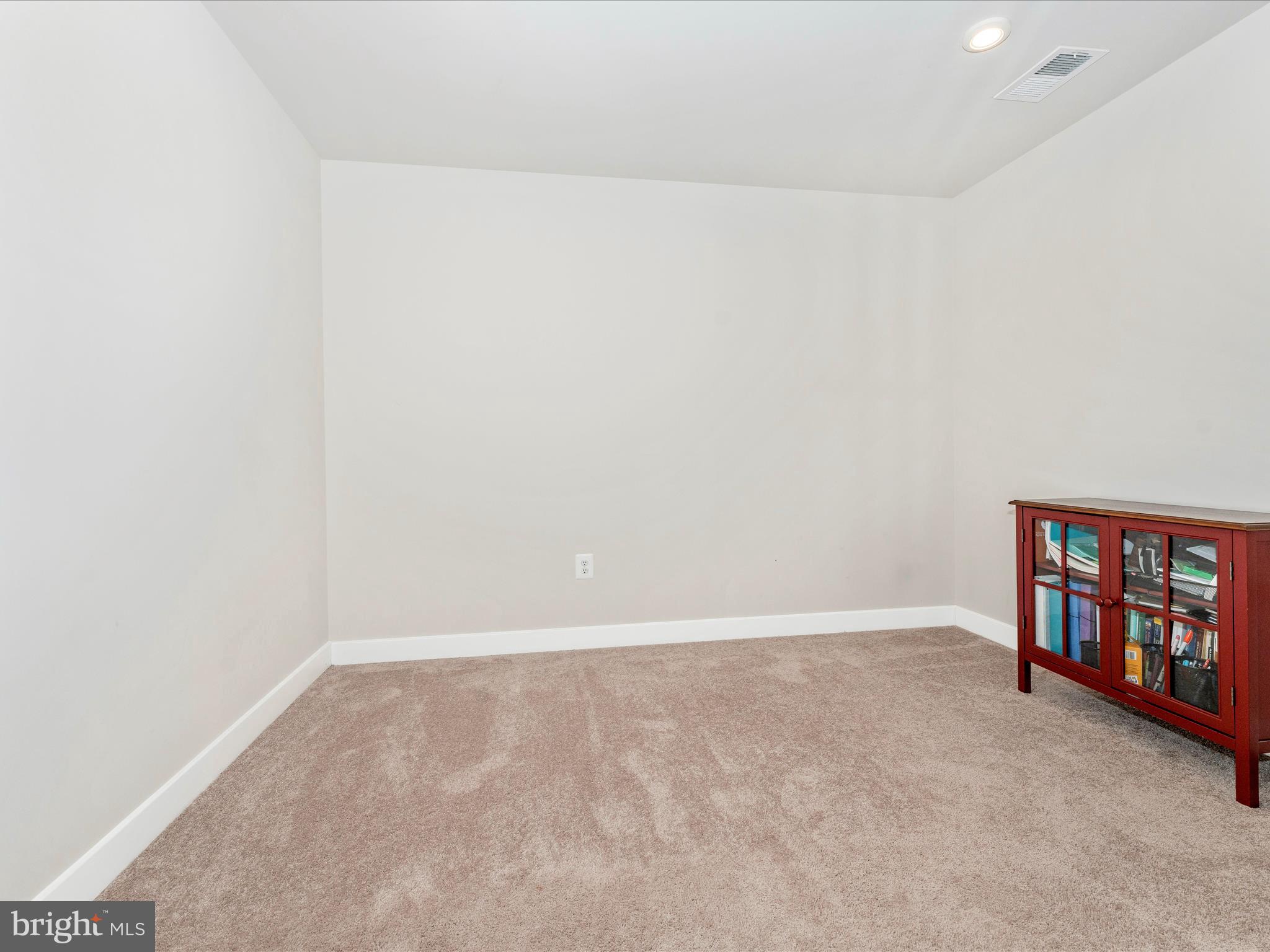 LAKE LINGANORE - Residential