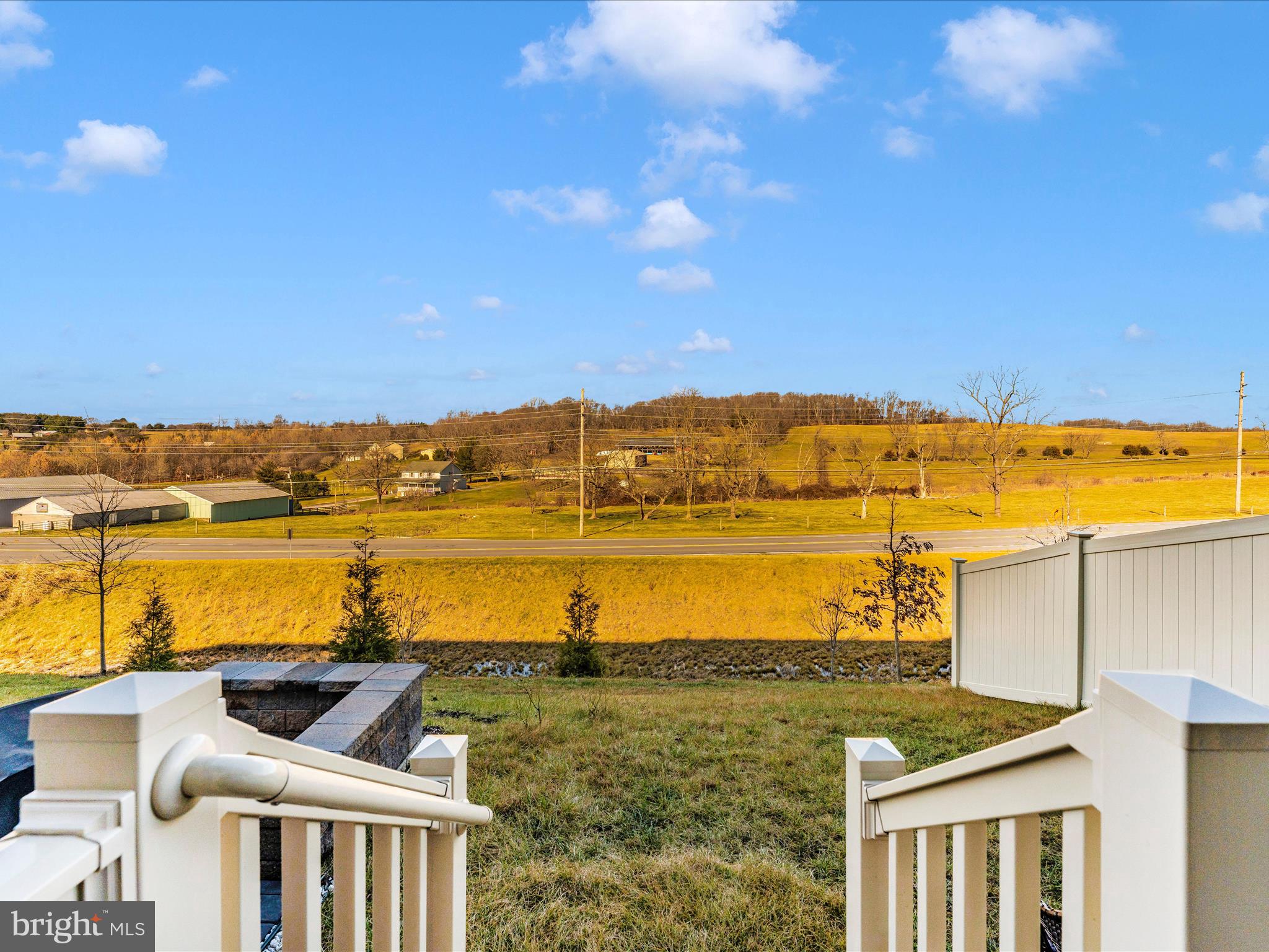 LAKE LINGANORE - Residential