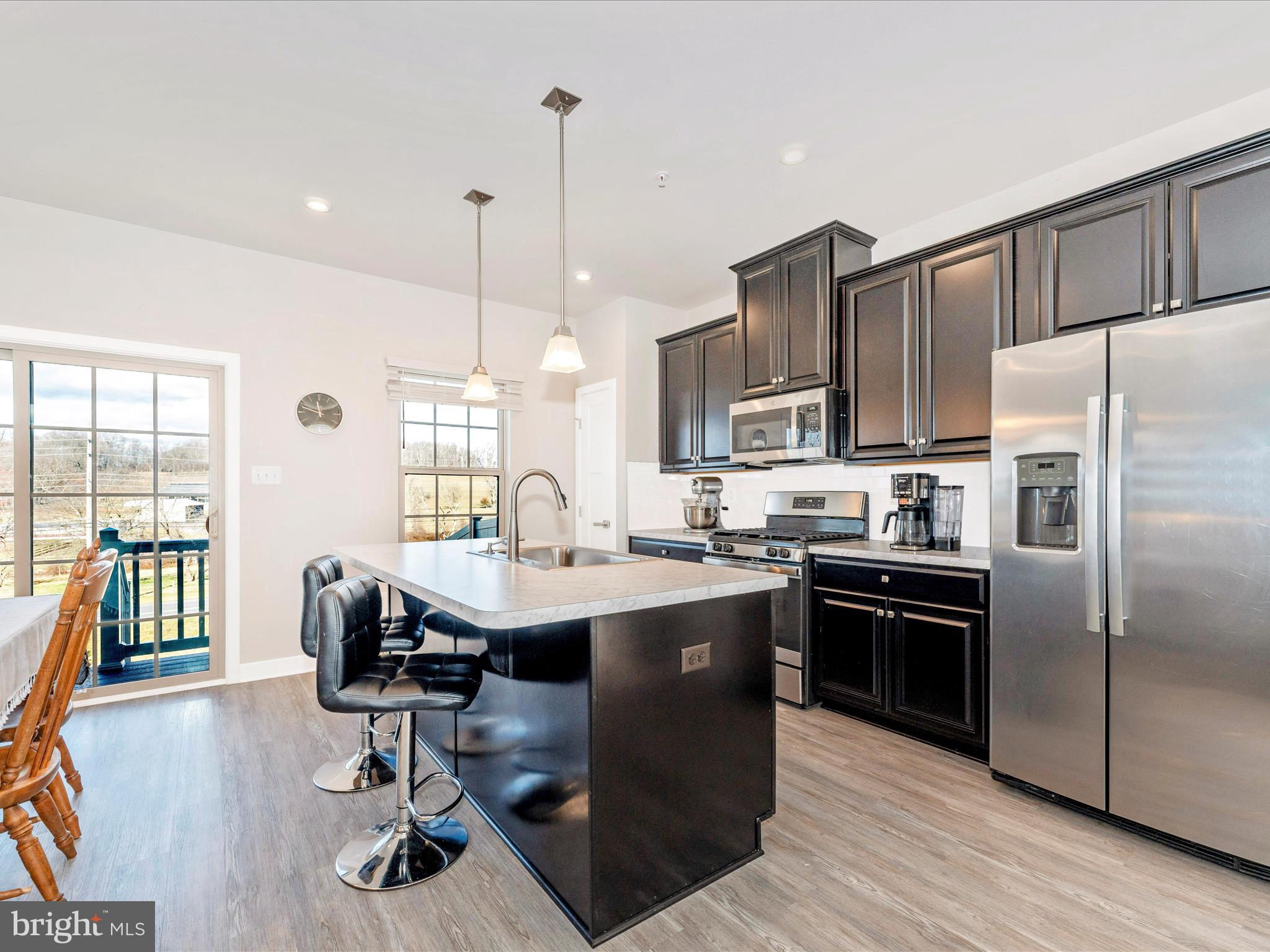 LAKE LINGANORE - Residential