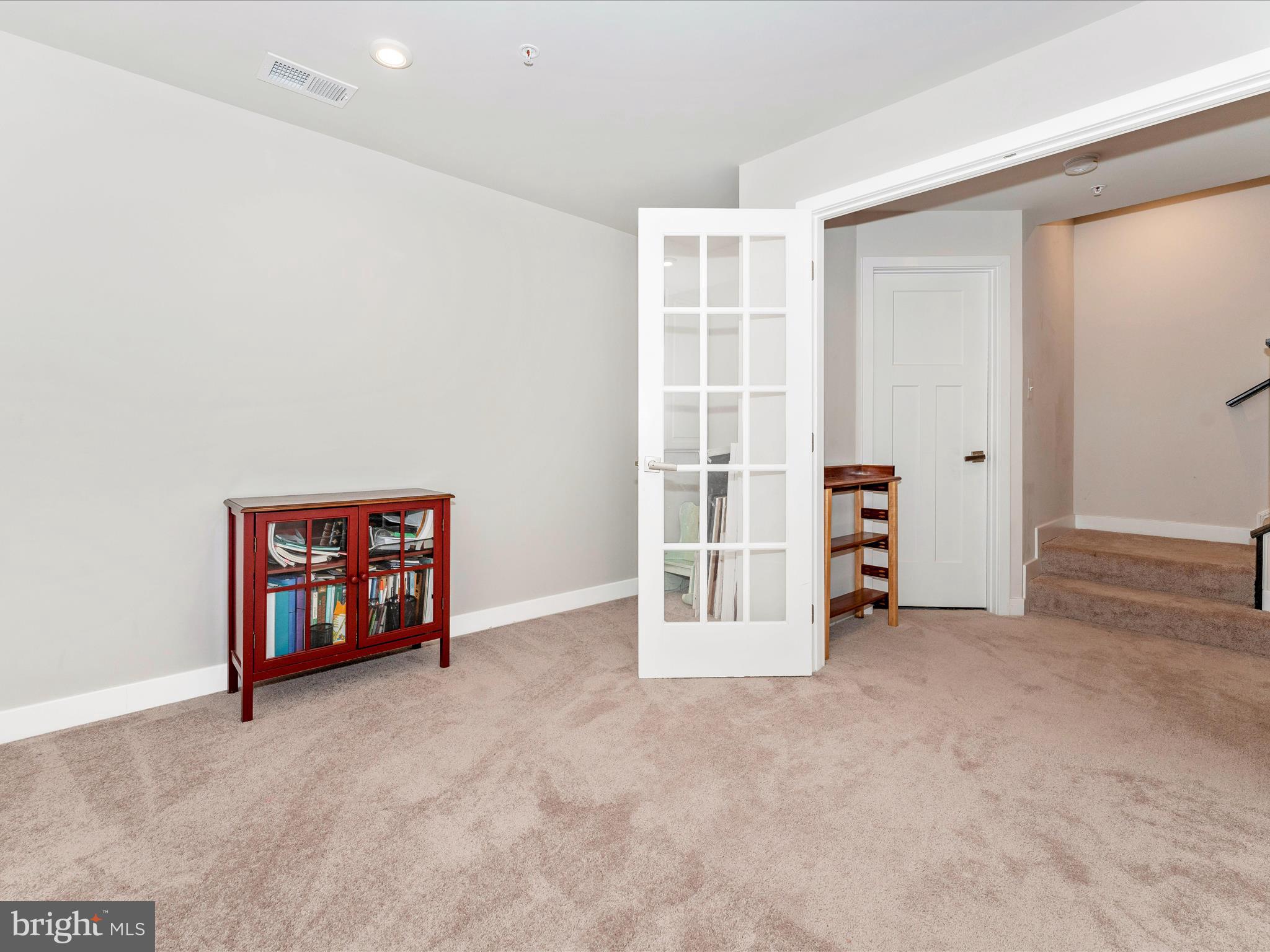 LAKE LINGANORE - Residential