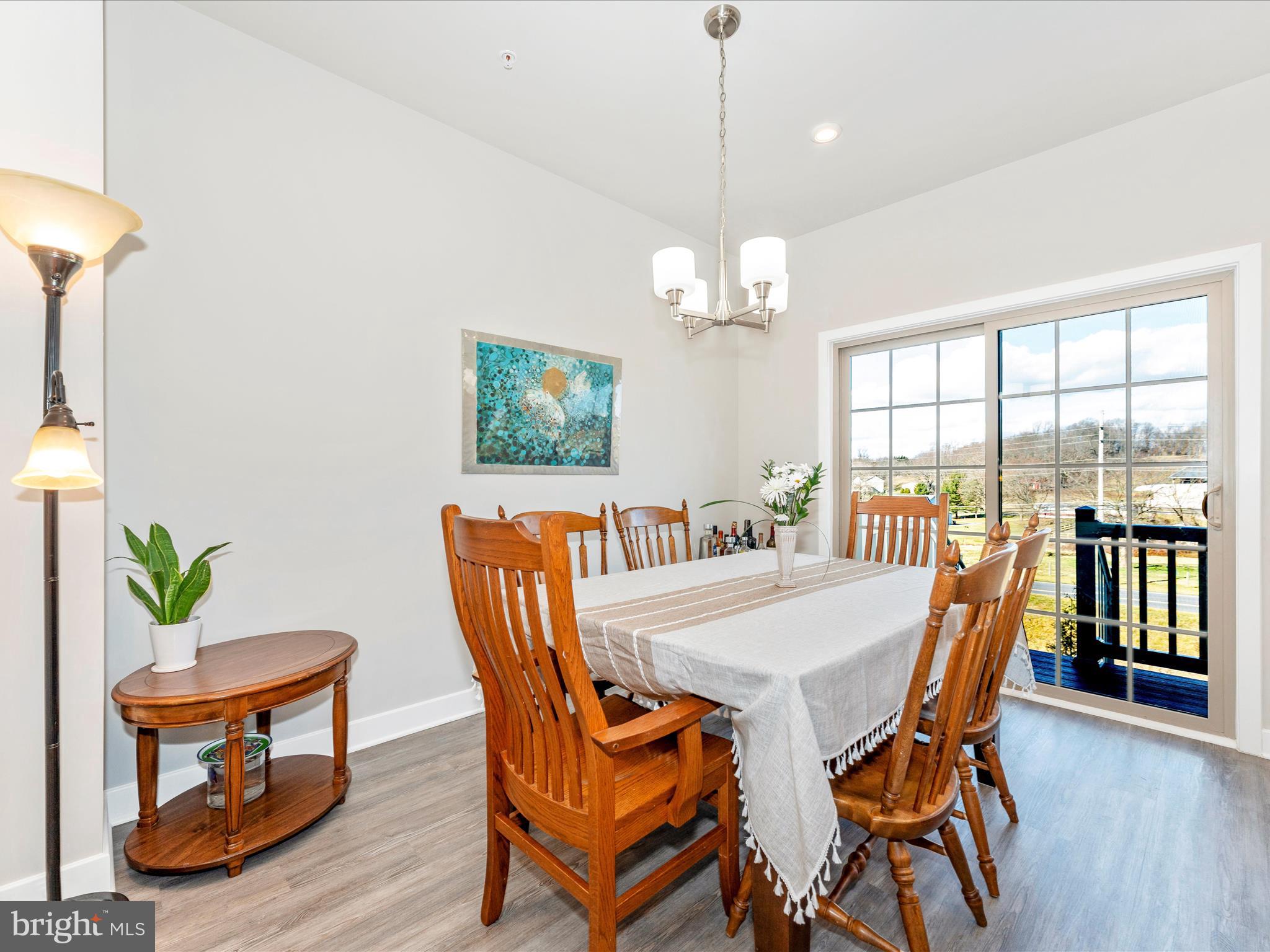 LAKE LINGANORE - Residential